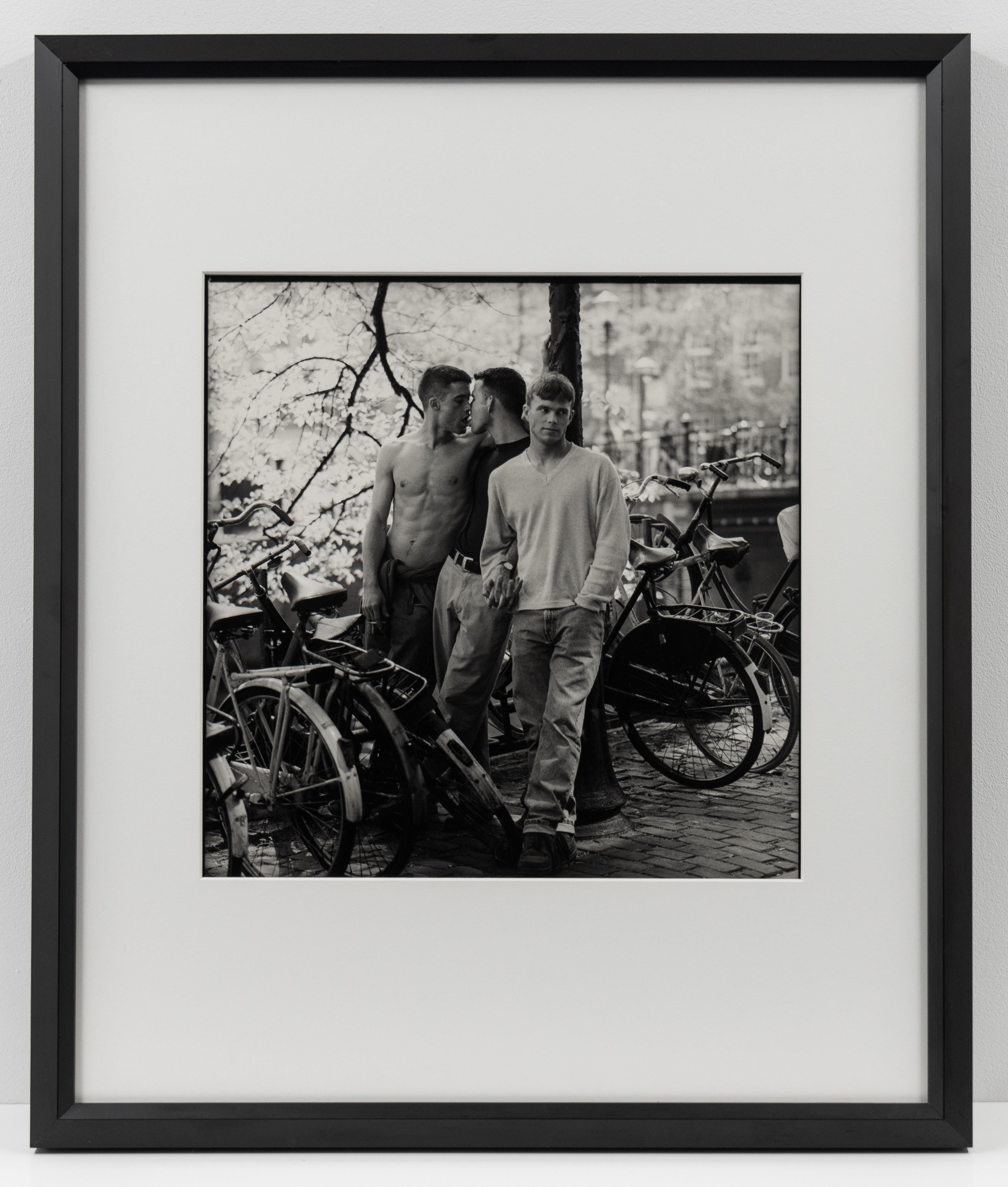 Untitled - Contemporary Photograph by Howard Roffman