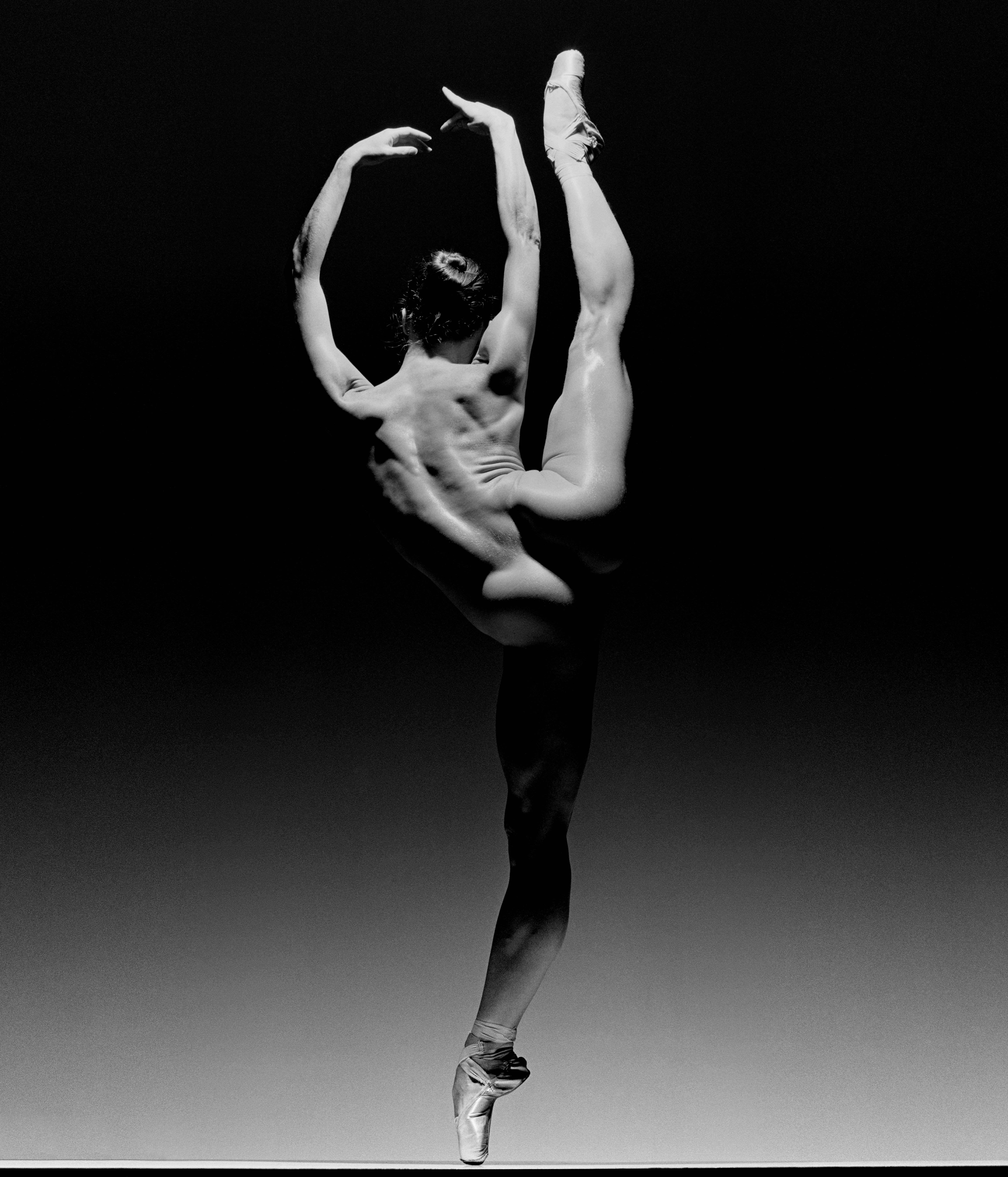 Howard Schatz Nude Photograph - Dance Study #8 Shannon Chain