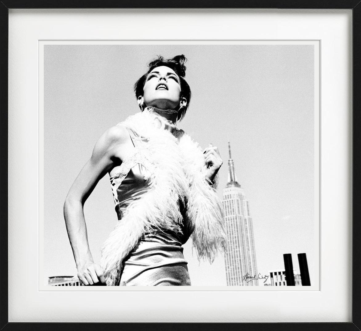 Penelope Fortier, fotografiada por Howard Schatz.

Todas las impresiones son de edición limitada. Disponible en varios tamaños. Enmarcado de alta gama a petición.

Todas las impresiones están hechas y firmadas por el artista. El coleccionista recibe