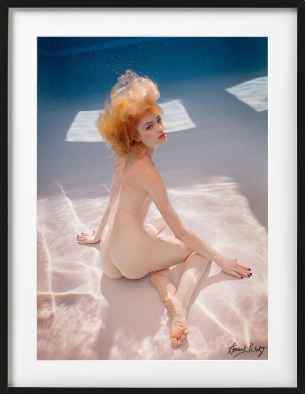 Shawnee sitting on the pool floor - nude underwater, fine art photography, 2018 For Sale 6