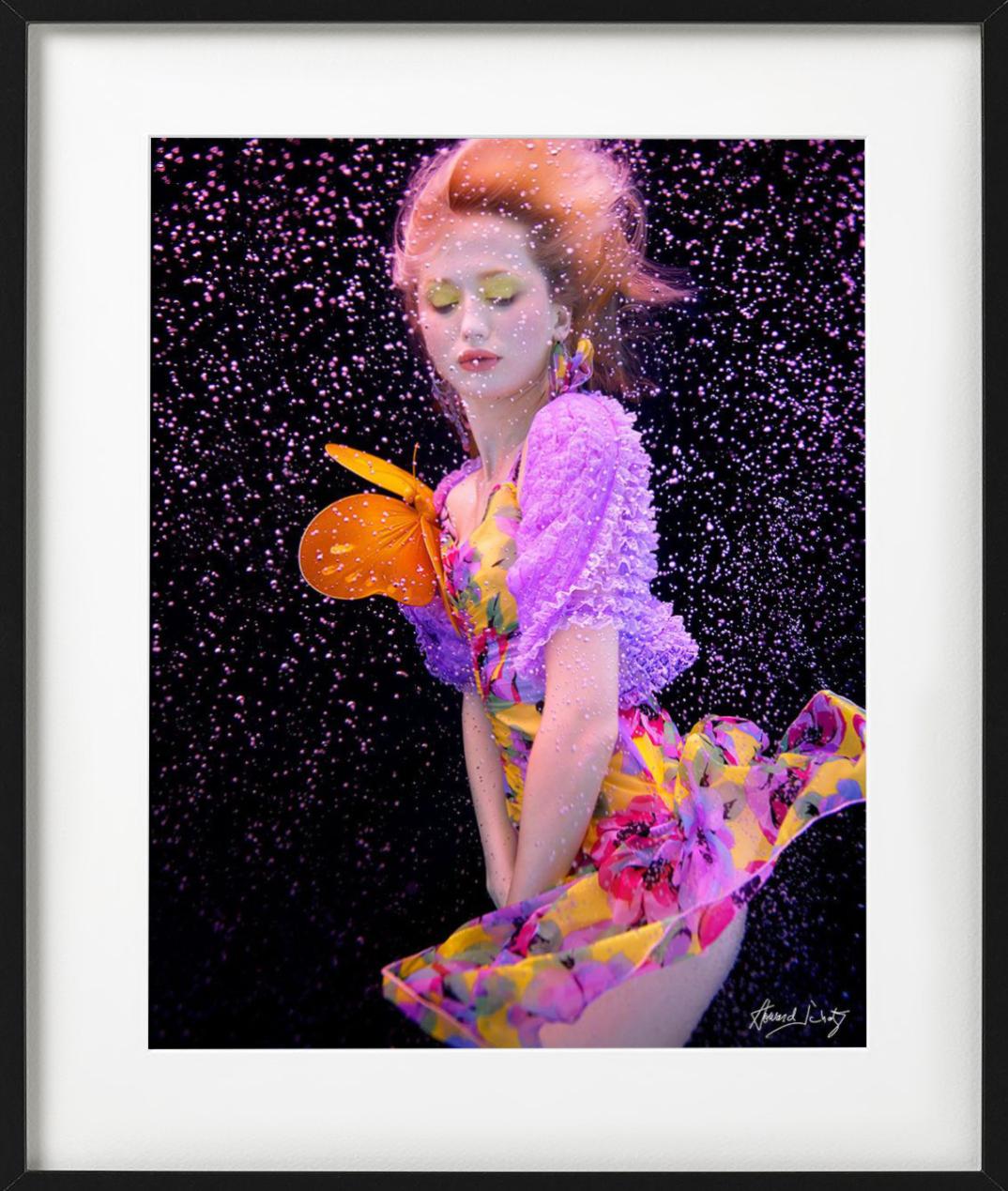 Unterwasserstudie #2615 - Unterwasserporträt in Rosa, Kunstfotografie, 2005 im Angebot 3