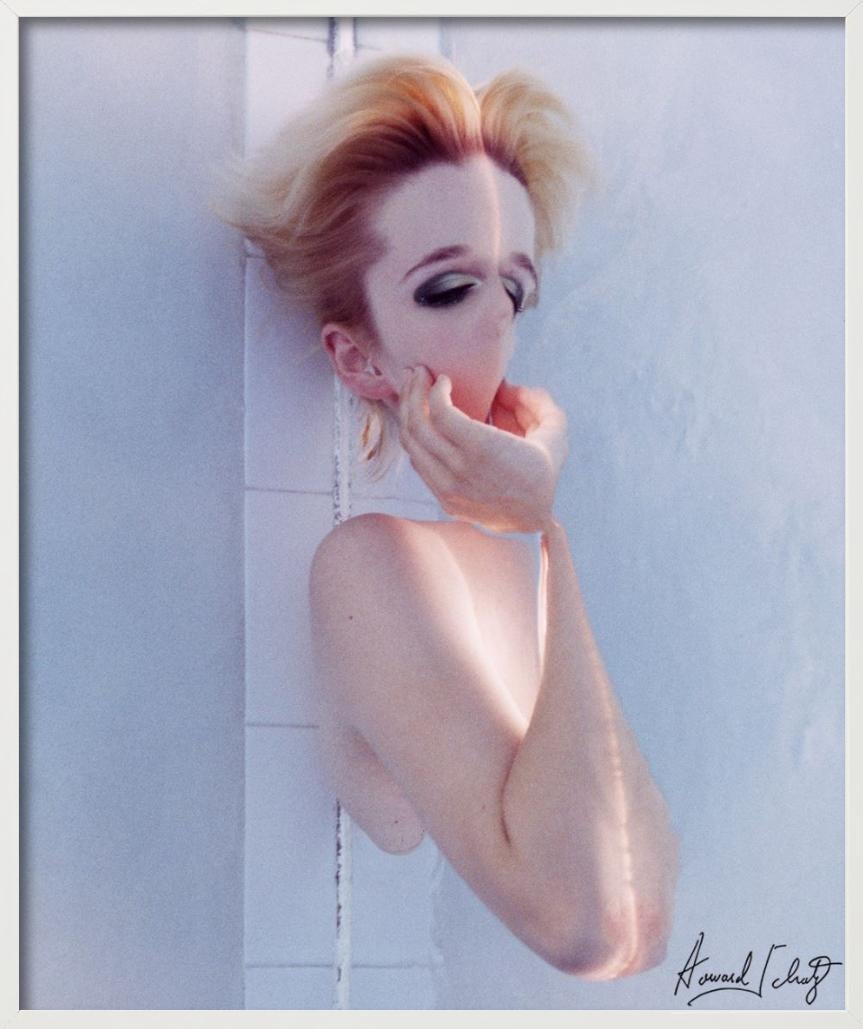 Unterwasserstudie #3267 - Modell unter Wasser, Kunstfotografie 2000 im Angebot 4