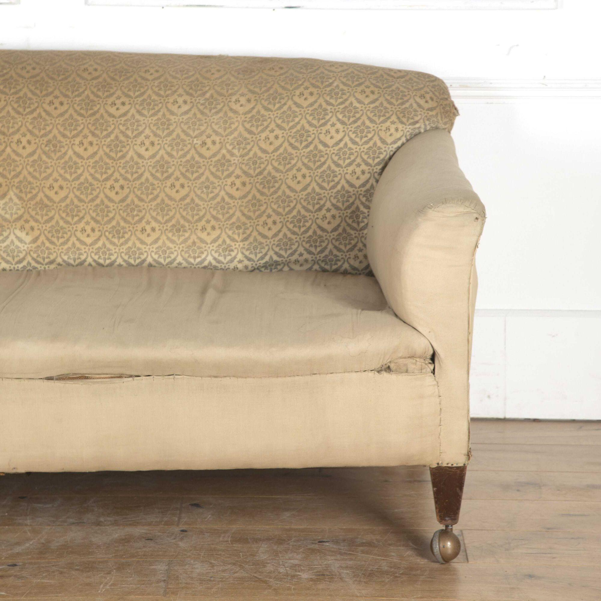 Howard & Sons Beaumont Sofa In Fair Condition For Sale In Gloucestershire, GB