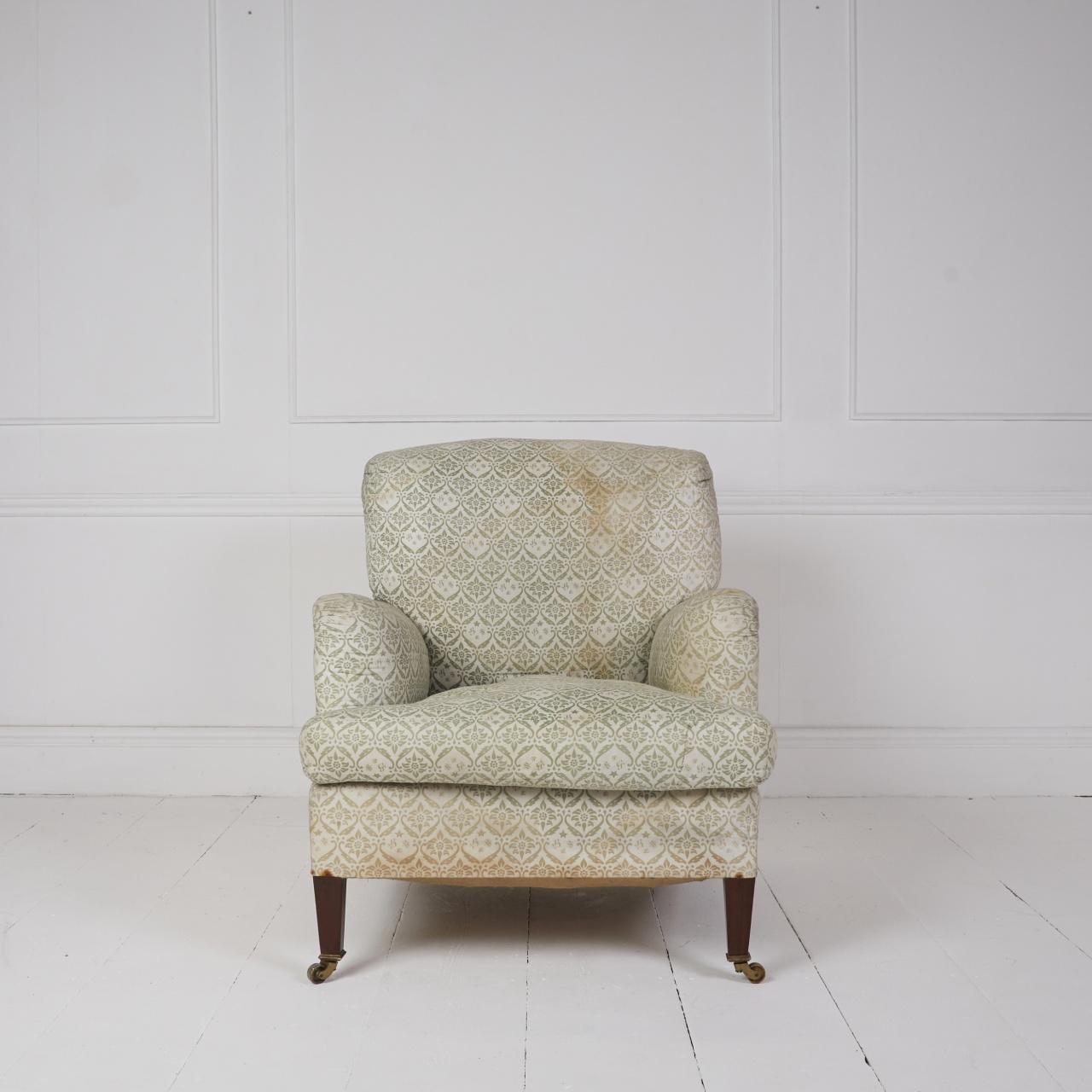 Fatto a mano Howard and Sons bridgewater poltrona da salotto antica inglese in vendita