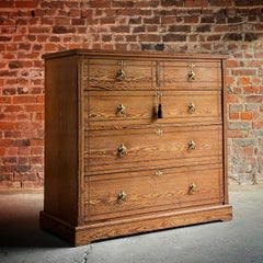 Howard & Sons Canadian Pitch Pine Chest of Drawers, London, circa 1865