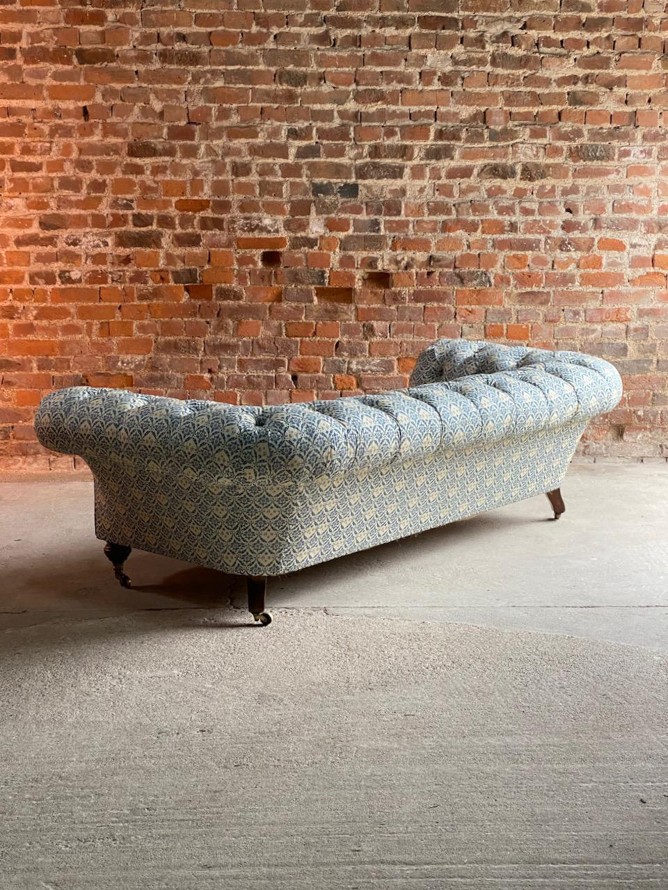 Mid-19th Century Howard and Sons Chesterfield Sofa, 19th Century, circa 1850