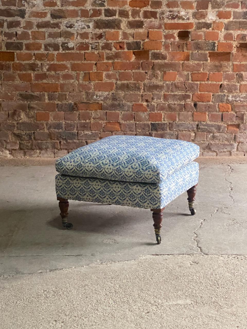 Howard & Sons Footstool 19th Century, England, Circa 1860 3