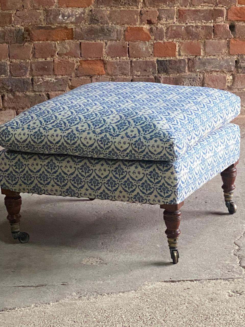 Howard & Sons Footstool 19th Century, England, Circa 1860 2