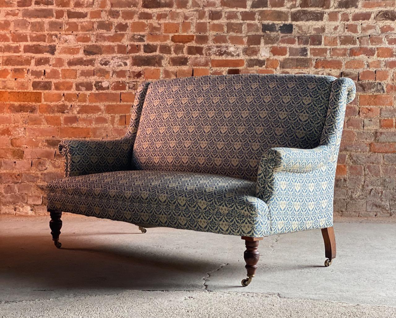 Howard & Sons Two-Seat Sofa Antique, 19th Century, circa 1890 3