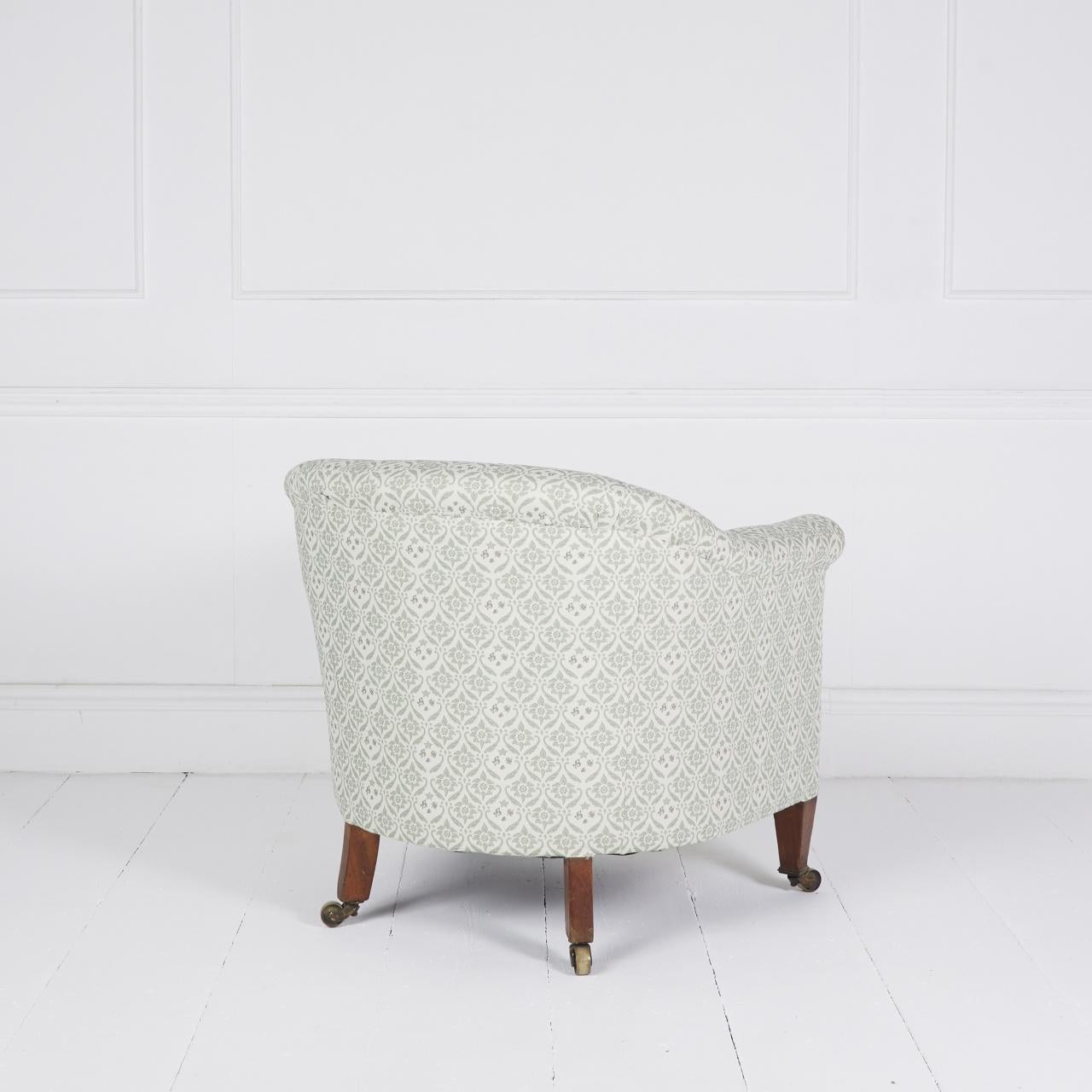 Fin du XIXe siècle Chaise à baignoire anglaise ancienne de style Howard en vente