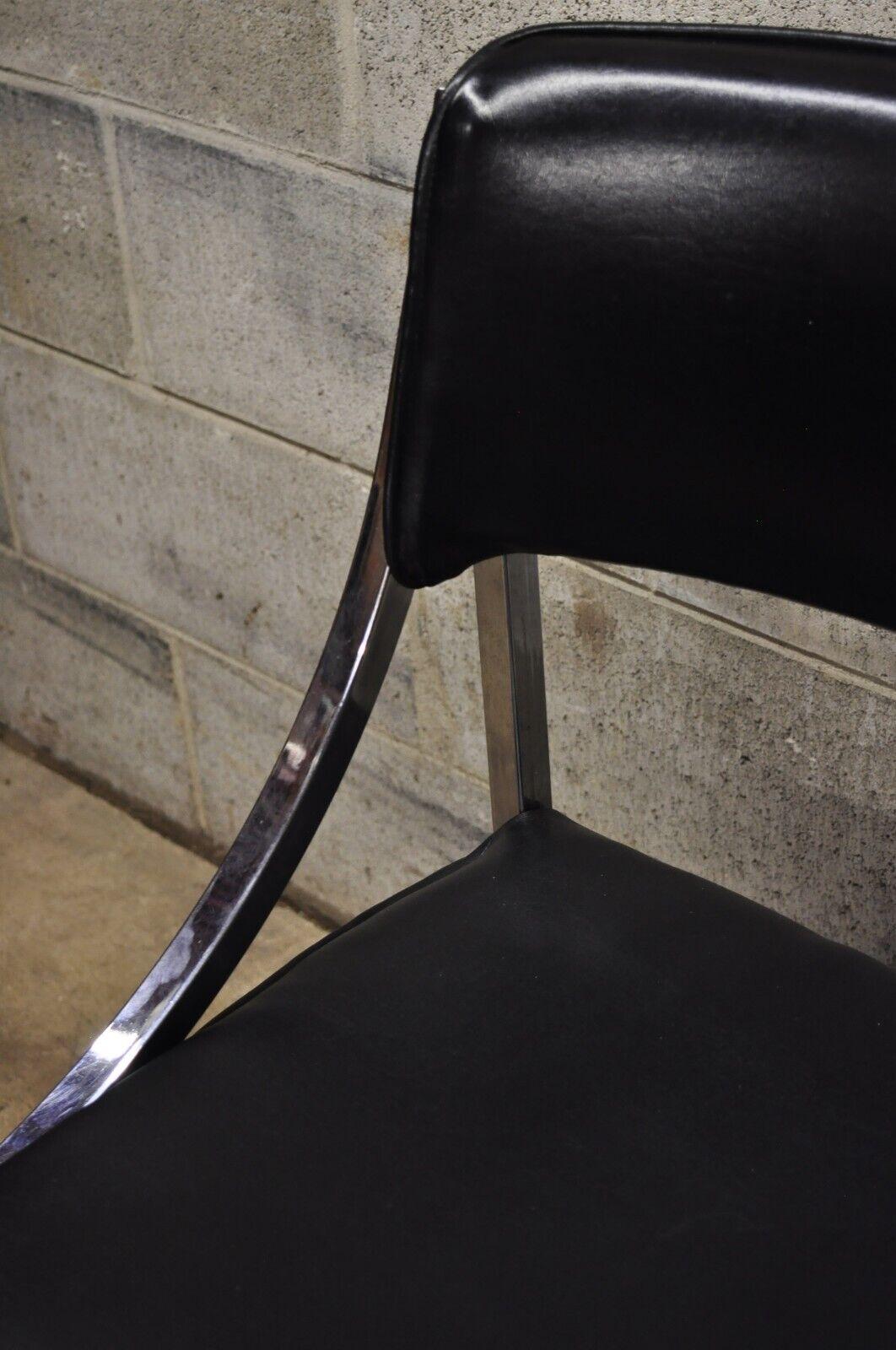 Howell Interlake Mid-Century Modern Sleek Chrome Black Vinyl Dining Chairs, '1' In Good Condition In Philadelphia, PA
