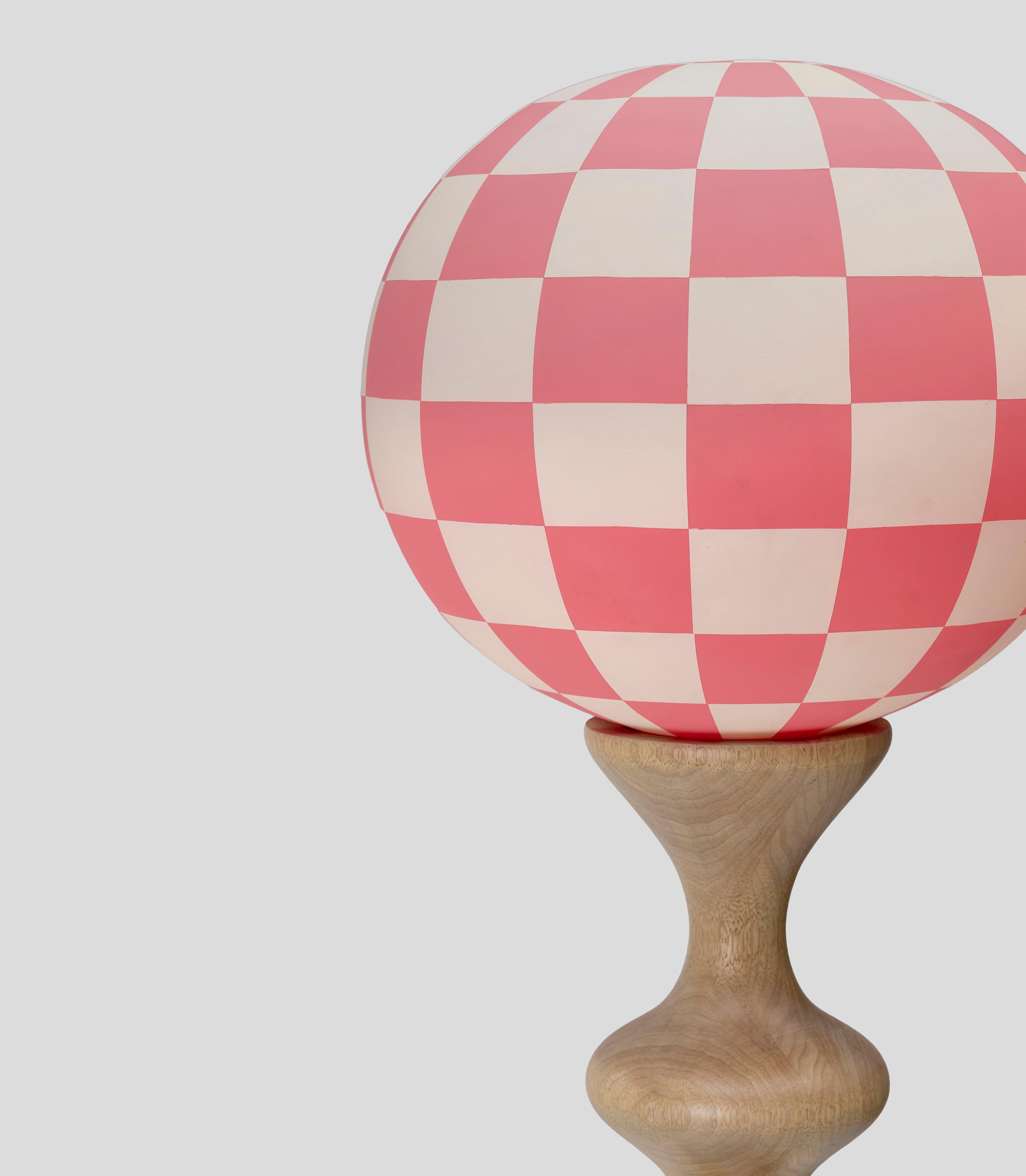 Turc Lampe Hozcal de Merve Kahraman, verre soufflé à la main et bois peint à la main en vente