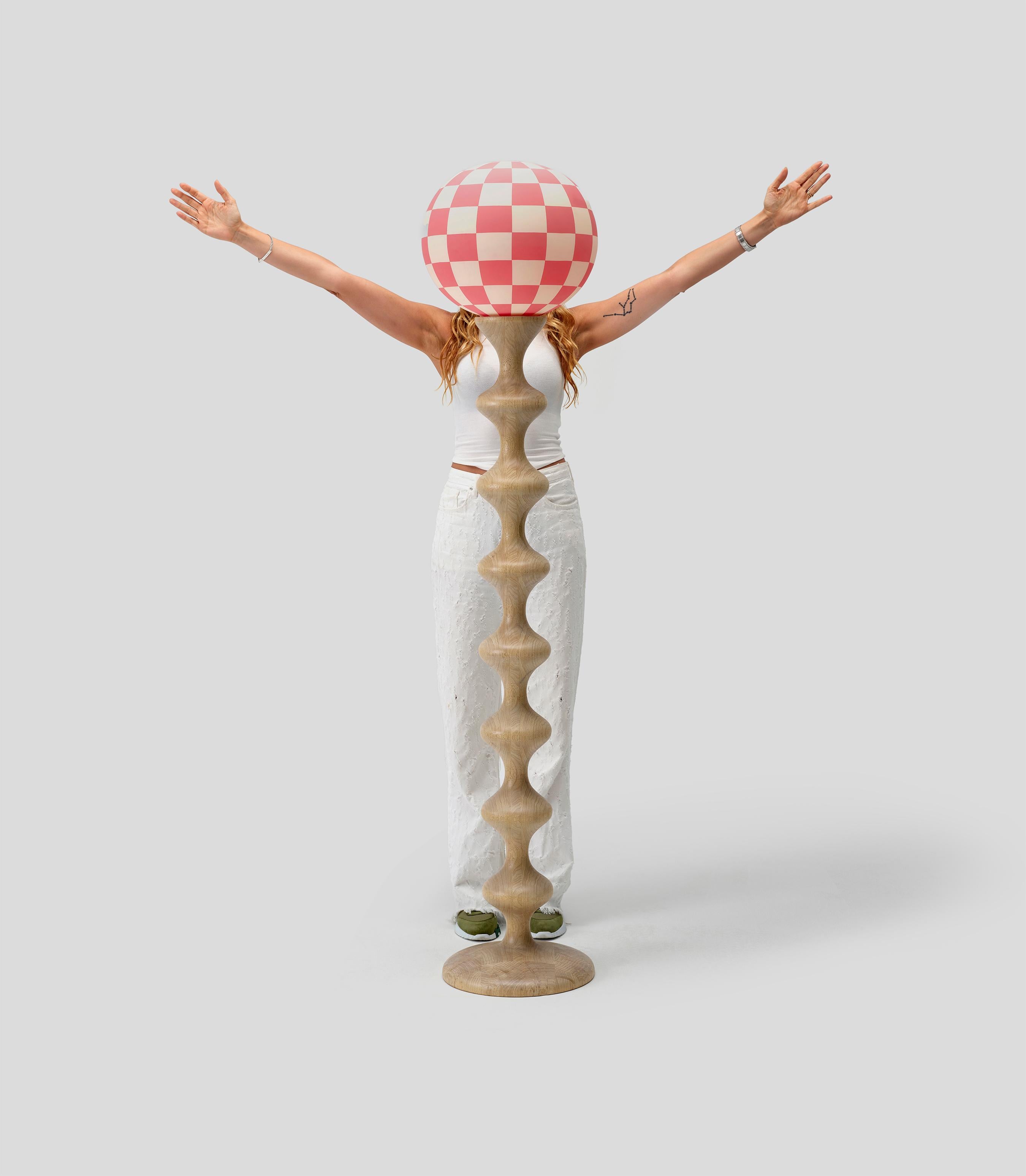 Verre Lampe Hozcal de Merve Kahraman, verre soufflé à la main et bois peint à la main en vente