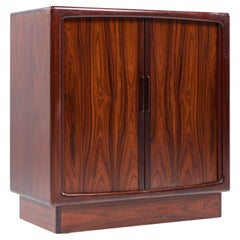 Armadi e guardaroba in Wood
