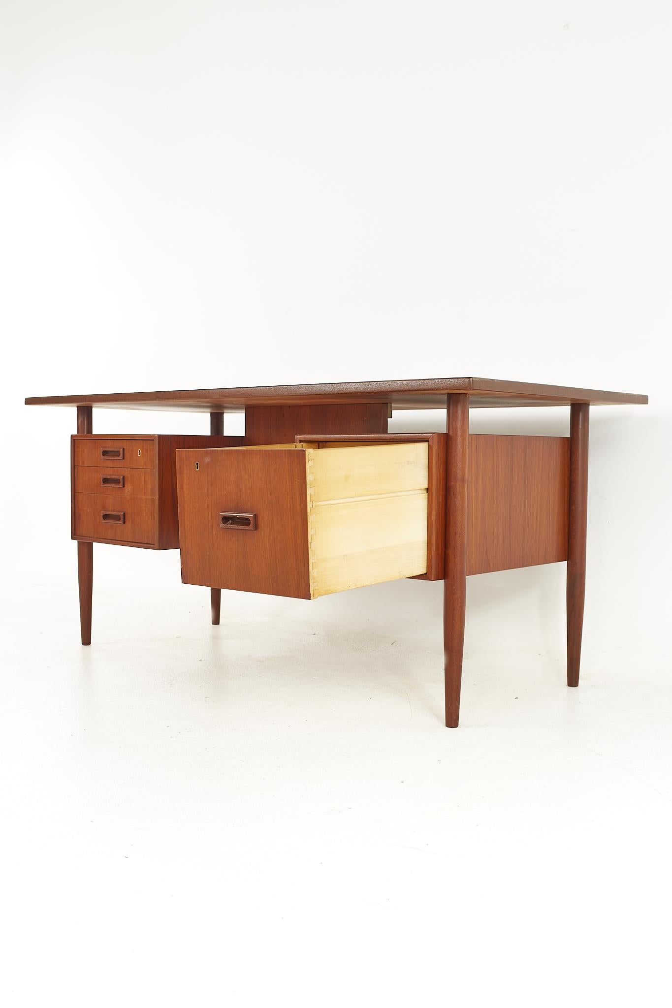 HP Hansen Mid-Century Danish Teak Desk 3