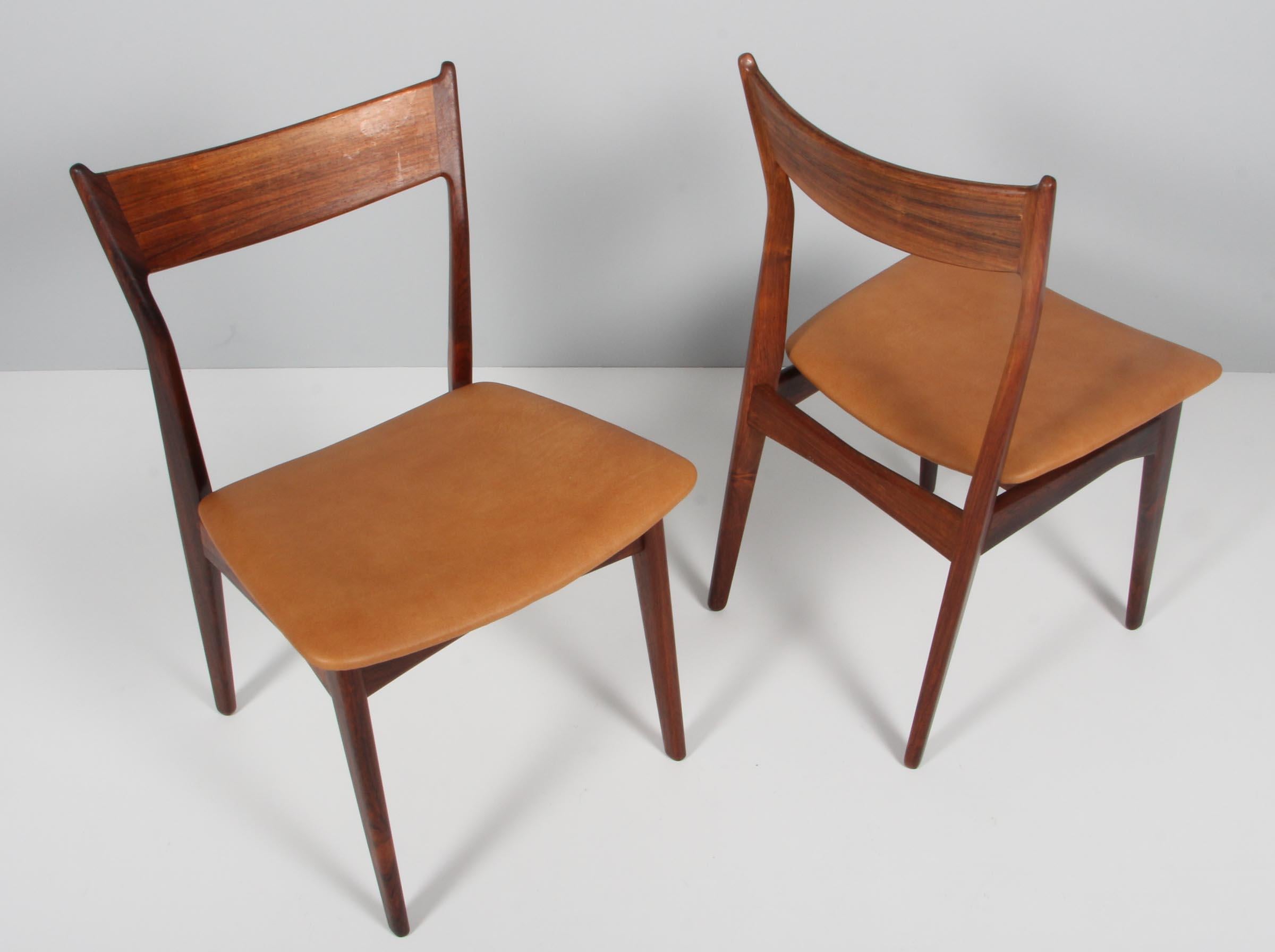 HP Hansen Set of Four Dining Chairs in Rosewood and Aniline Leather, 1960s In Good Condition For Sale In Esbjerg, DK