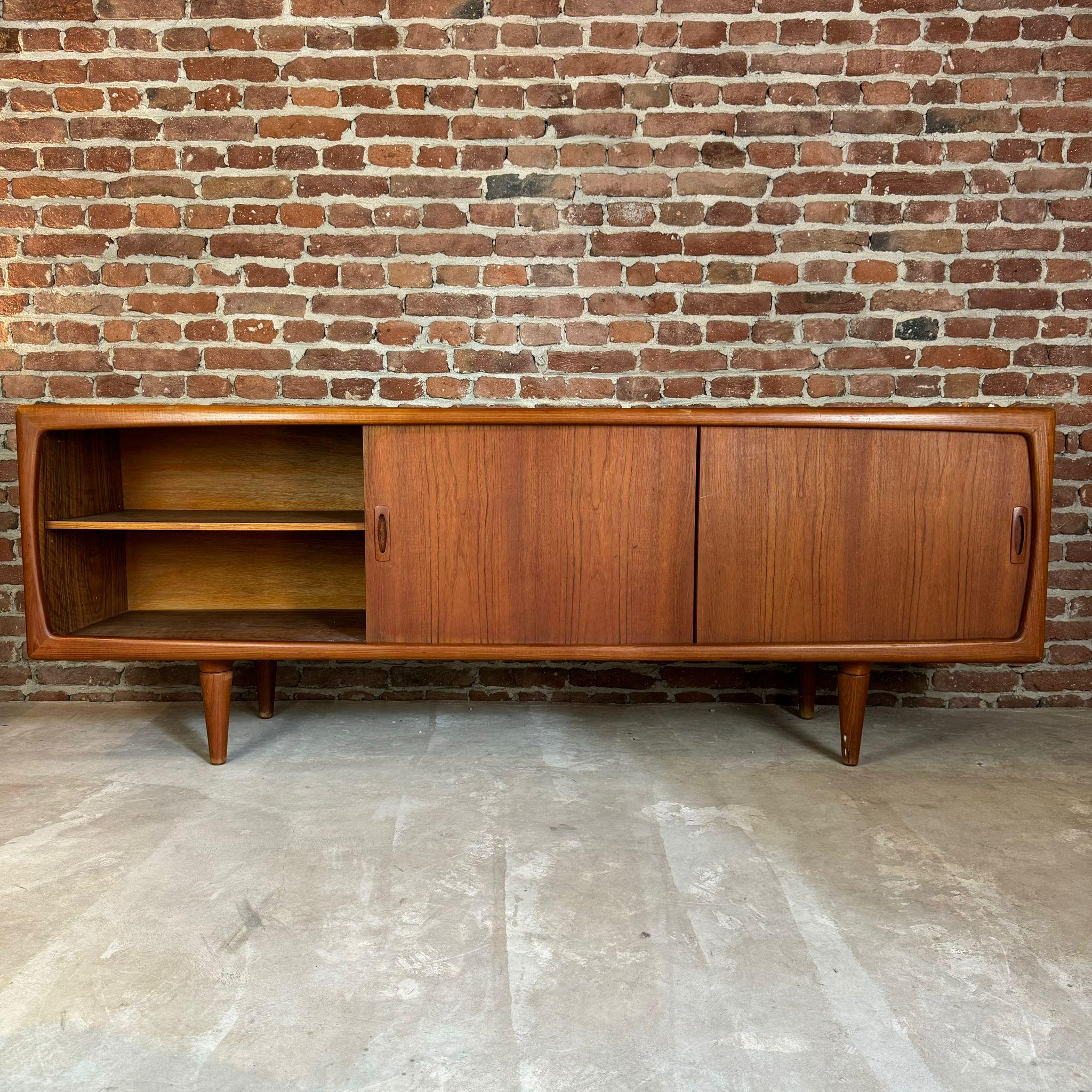 HP Hansen Sideboard in teak, Denmark 1960 For Sale 4