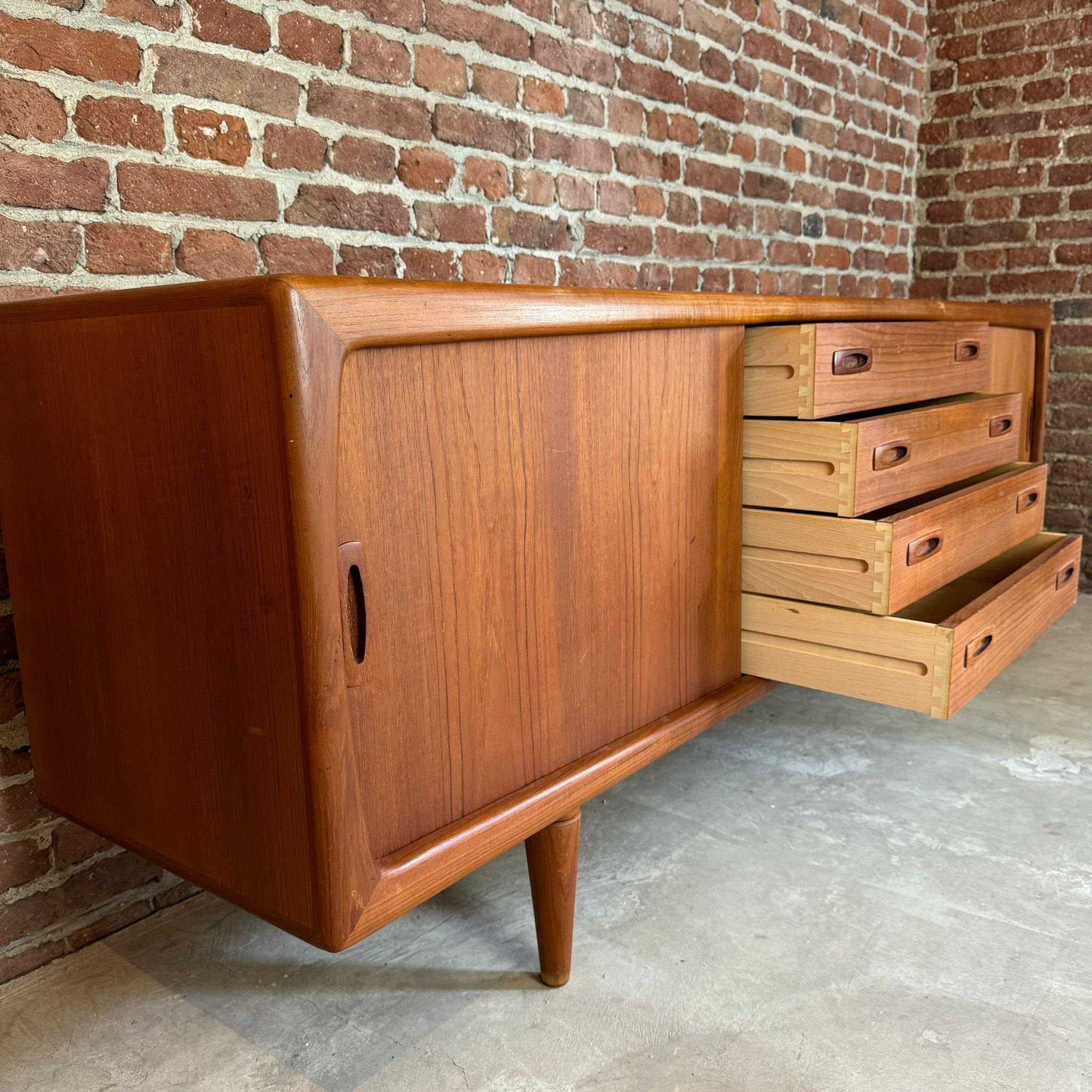 Danish HP Hansen Sideboard in teak, Denmark 1960 For Sale