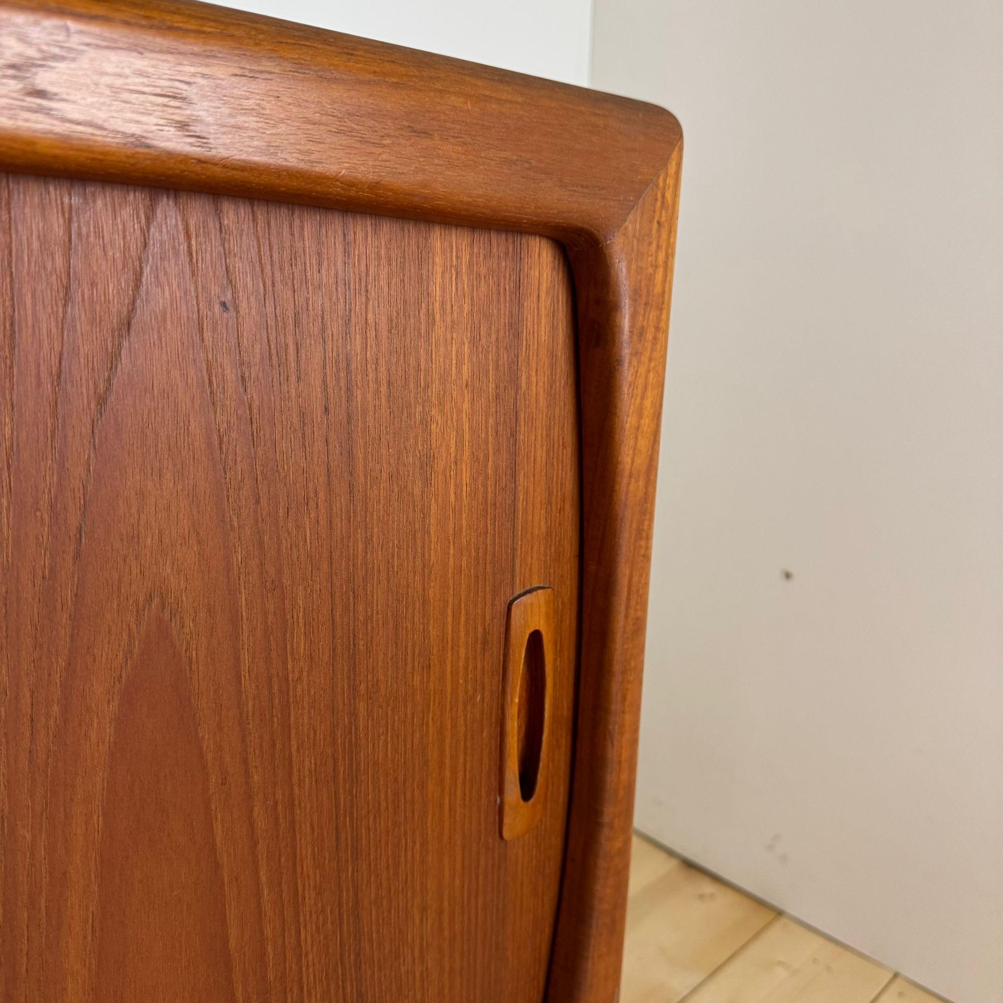 Mid-Century Modern HP Hansen, Buffet en teck, Danemark, 1960 en vente
