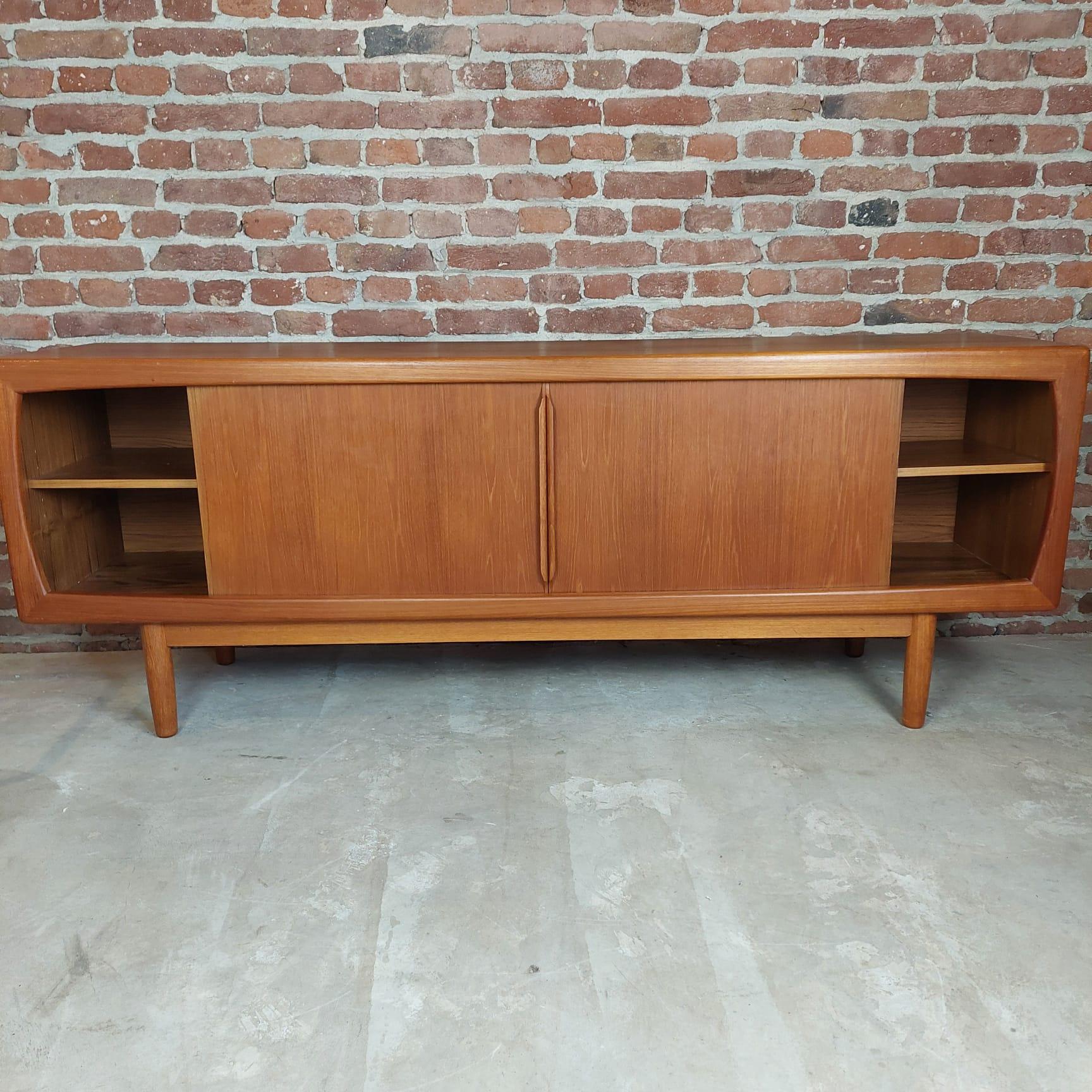 H.P. Aparador Hansen de teca, Dinamarca 1960 Chapado en venta