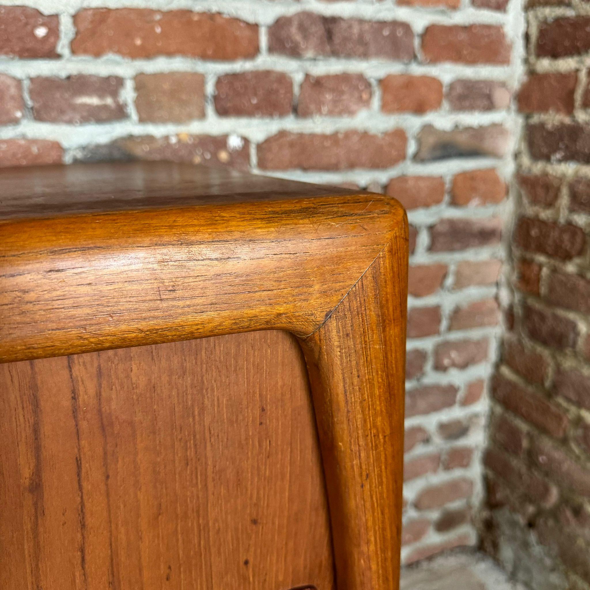 Mid-20th Century HP Hansen Sideboard in teak, Denmark 1960 For Sale