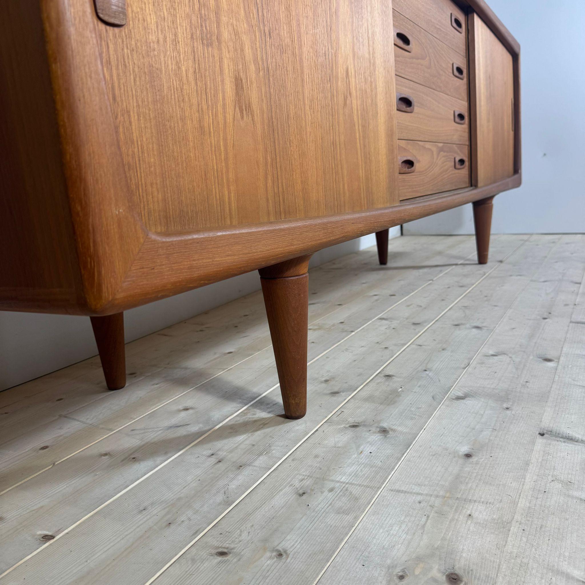 Mid-20th Century HP Hansen, Sideboard in teak, Denmark, 1960 For Sale
