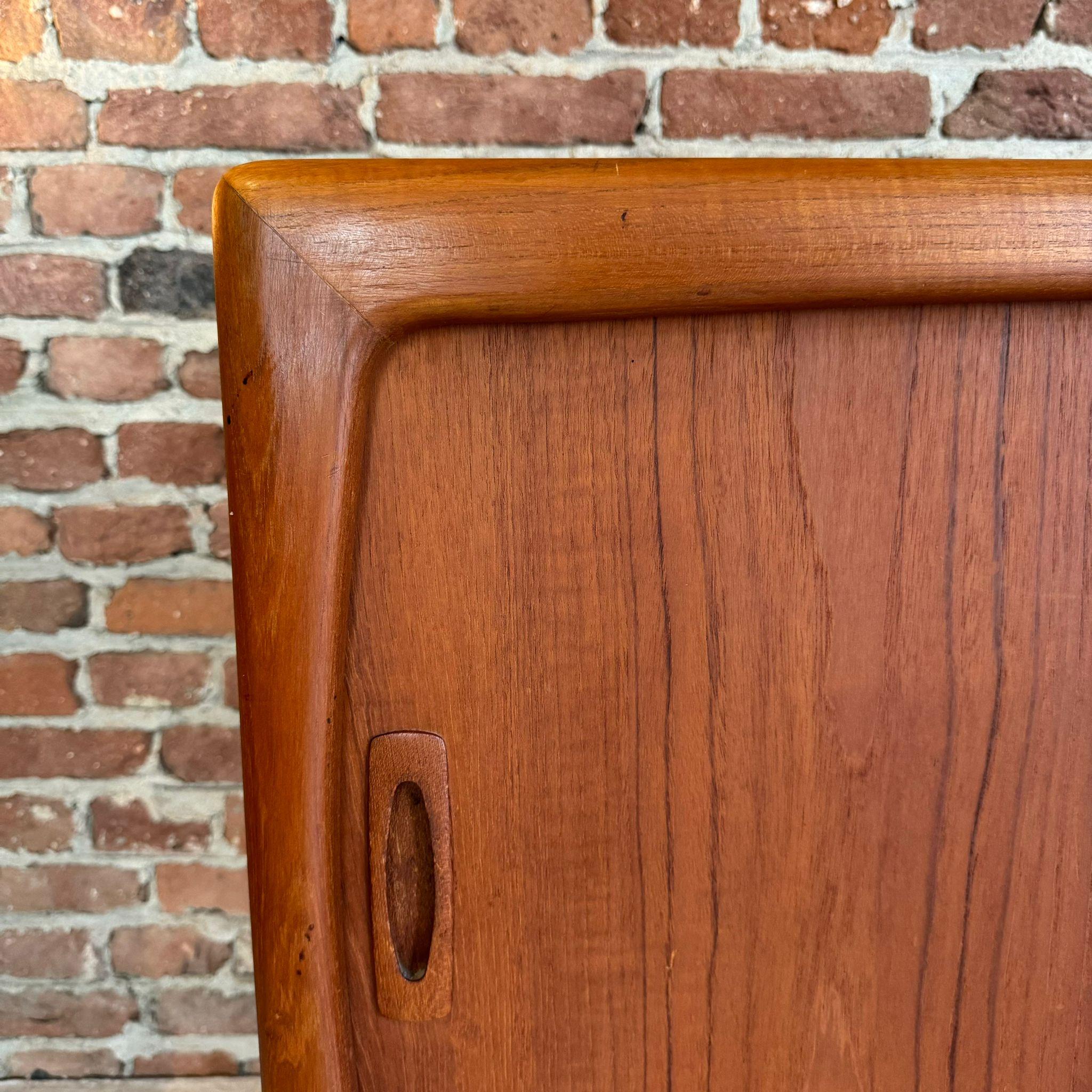 HP Hansen Sideboard in teak, Denmark 1960 For Sale 1