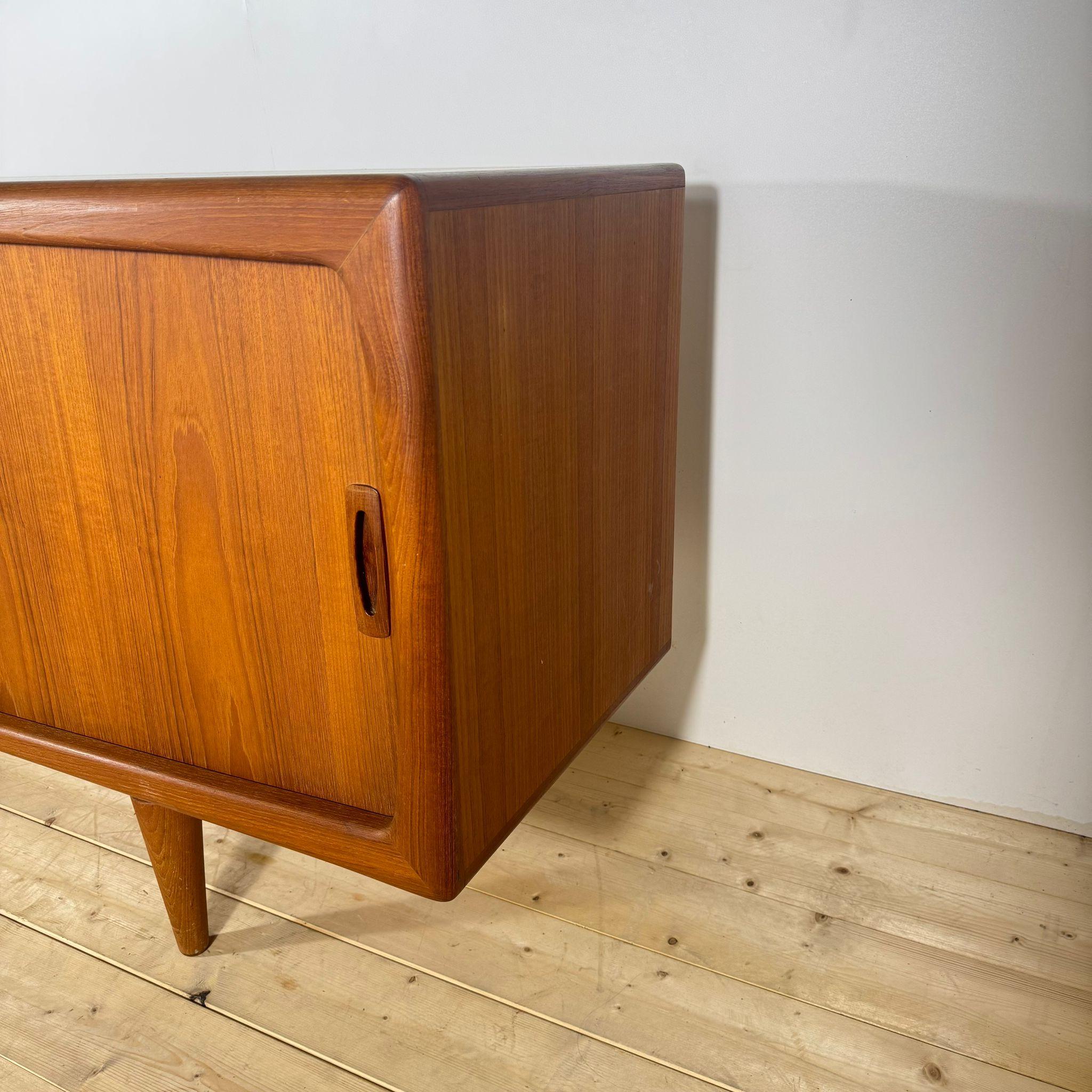 Teak HP Hansen, Sideboard in teak, Denmark, 1960 For Sale