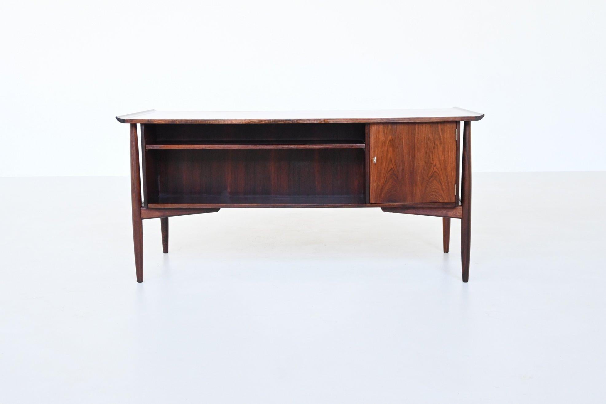 Danish H.P. Hansen symmetric writing desk in rosewood Arne Vodder Denmark 1960