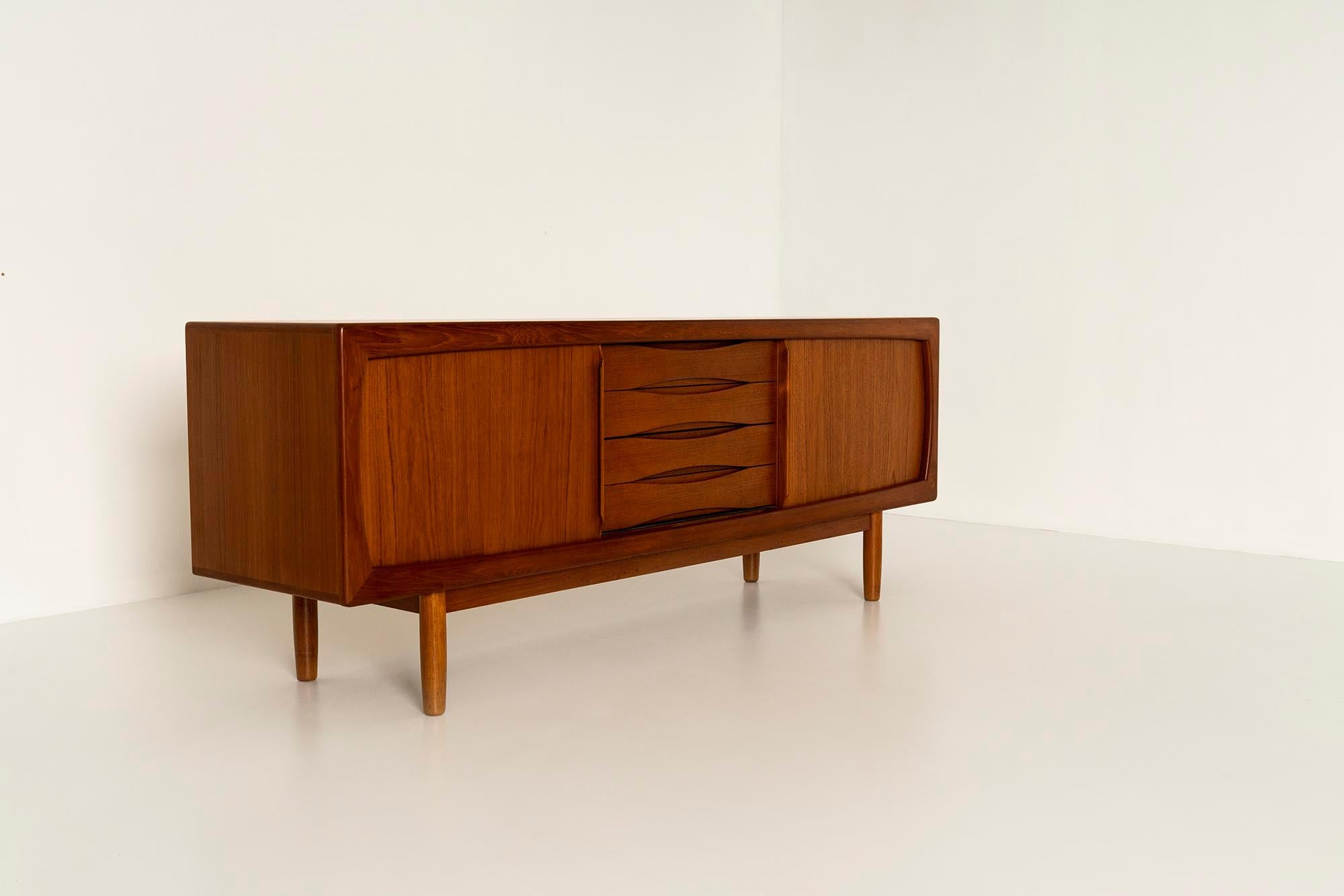 Scandinavian Modern H.P. Hansen's Danish Design Teak Sideboard, 1950s