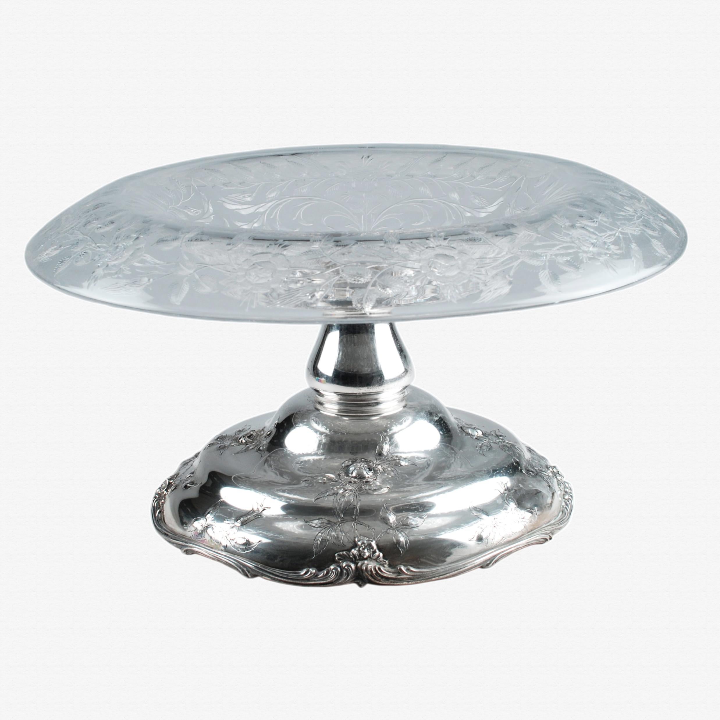 Ciotola centrotavola in vetro inciso HP Sinclaire con base Gorham Sterling Repousse in vendita 2