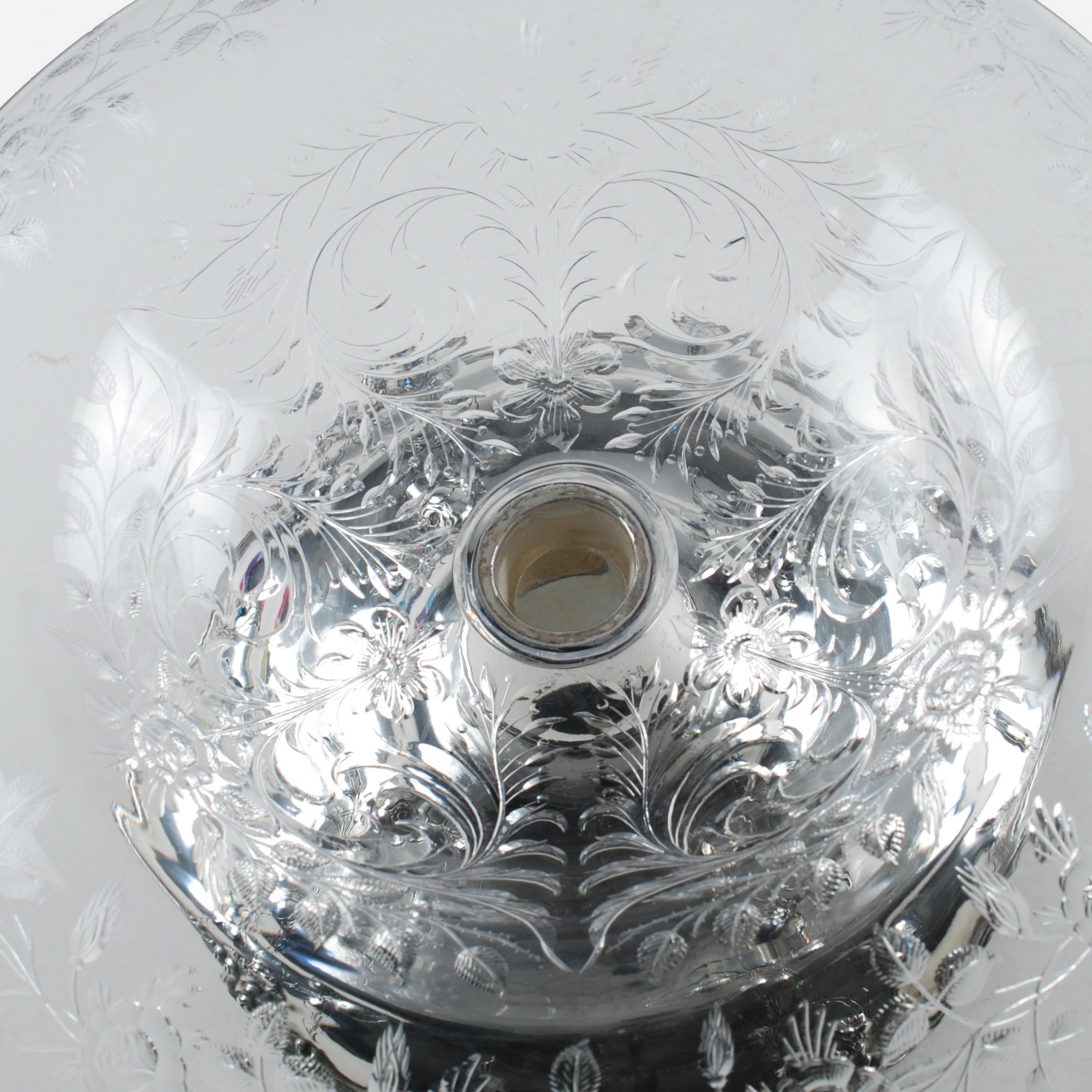 Americano Ciotola centrotavola in vetro inciso HP Sinclaire con base Gorham Sterling Repousse in vendita
