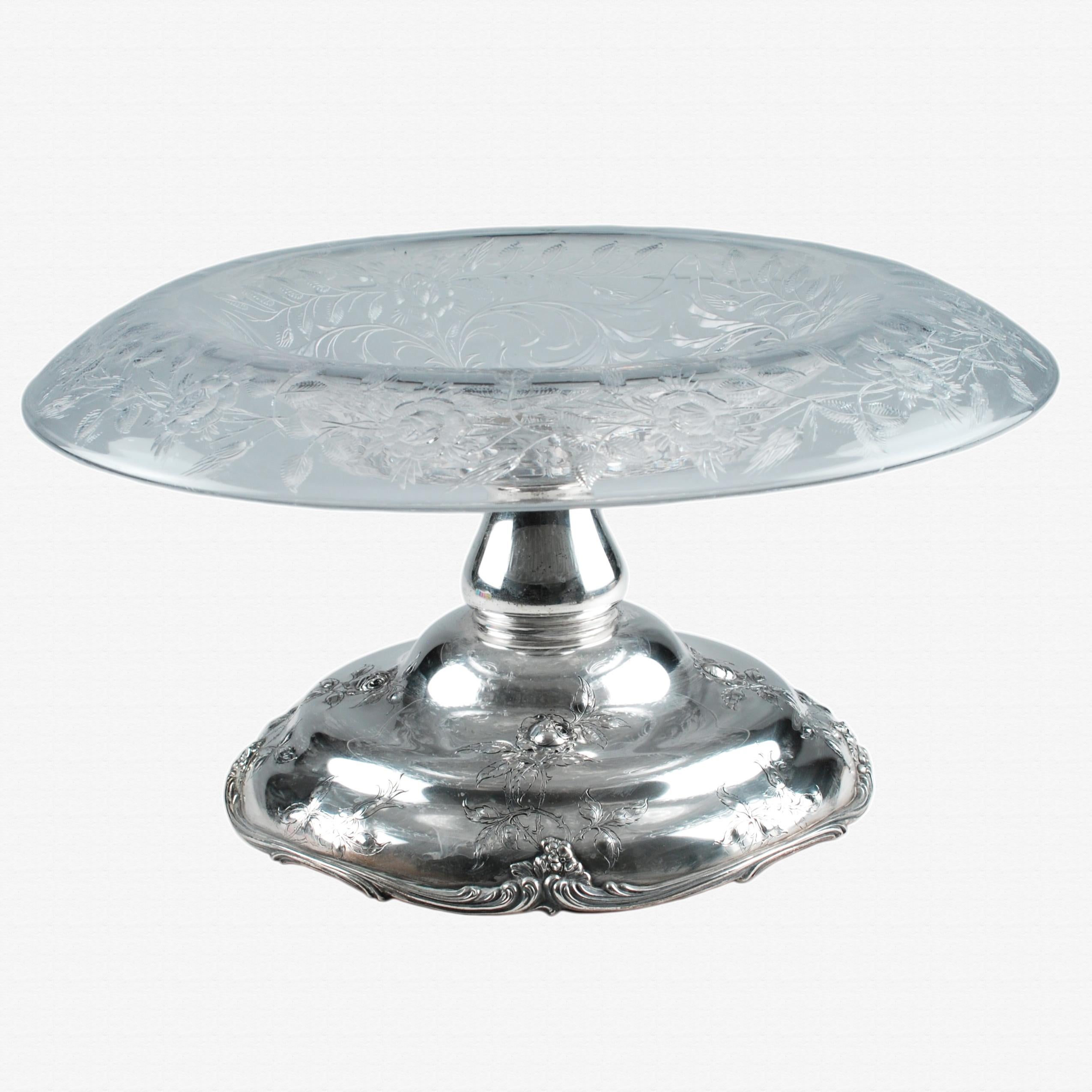 Ciotola centrotavola in vetro inciso HP Sinclaire con base Gorham Sterling Repousse in vendita 1