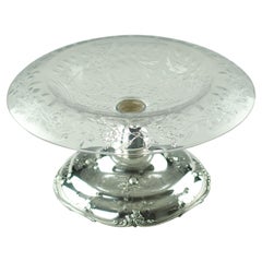 HP Sinclaire Engraved Glass Centerpiece Bowl with Gorham Sterling Repousse Base