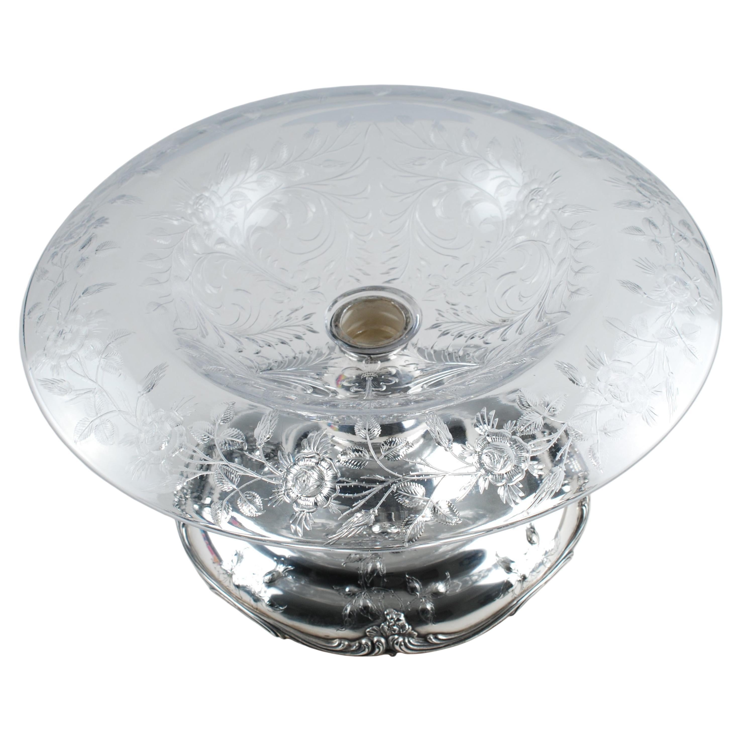 Ciotola centrotavola in vetro inciso HP Sinclaire con base Gorham Sterling Repousse in vendita