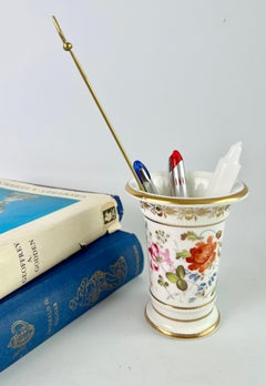 H&R Daniel Attr. Porcelain Spill Vase, White, Sublime Flowers, Regency 1822-1825