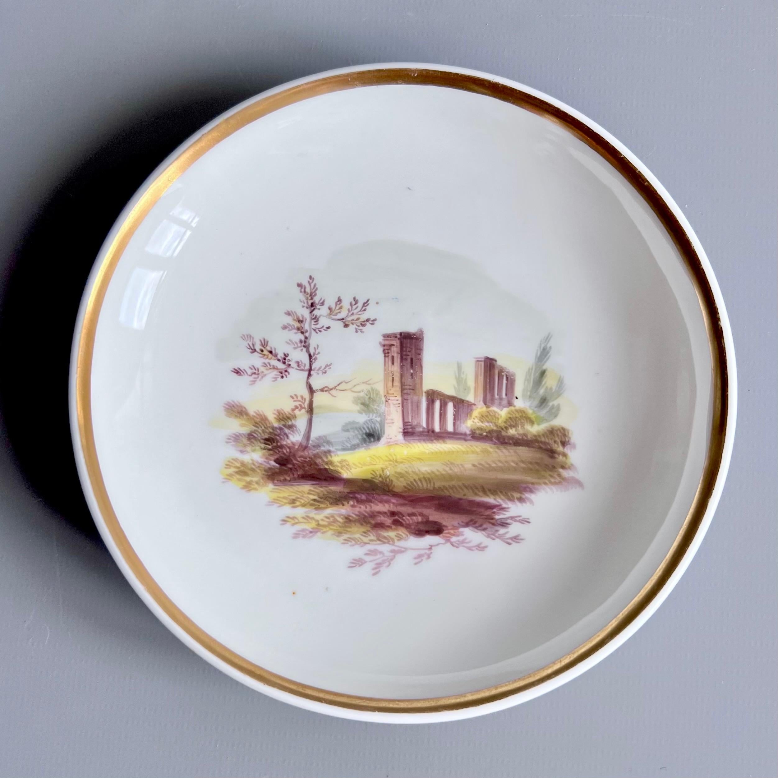 Peint à la main Tasse à café H&R Daniel, forme simple, blanc avec paysage, 1825-1830 en vente