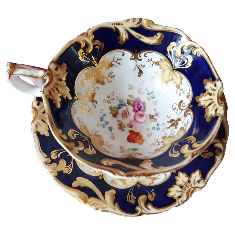 KPM - Tasse et soucoupe - Porcelaine