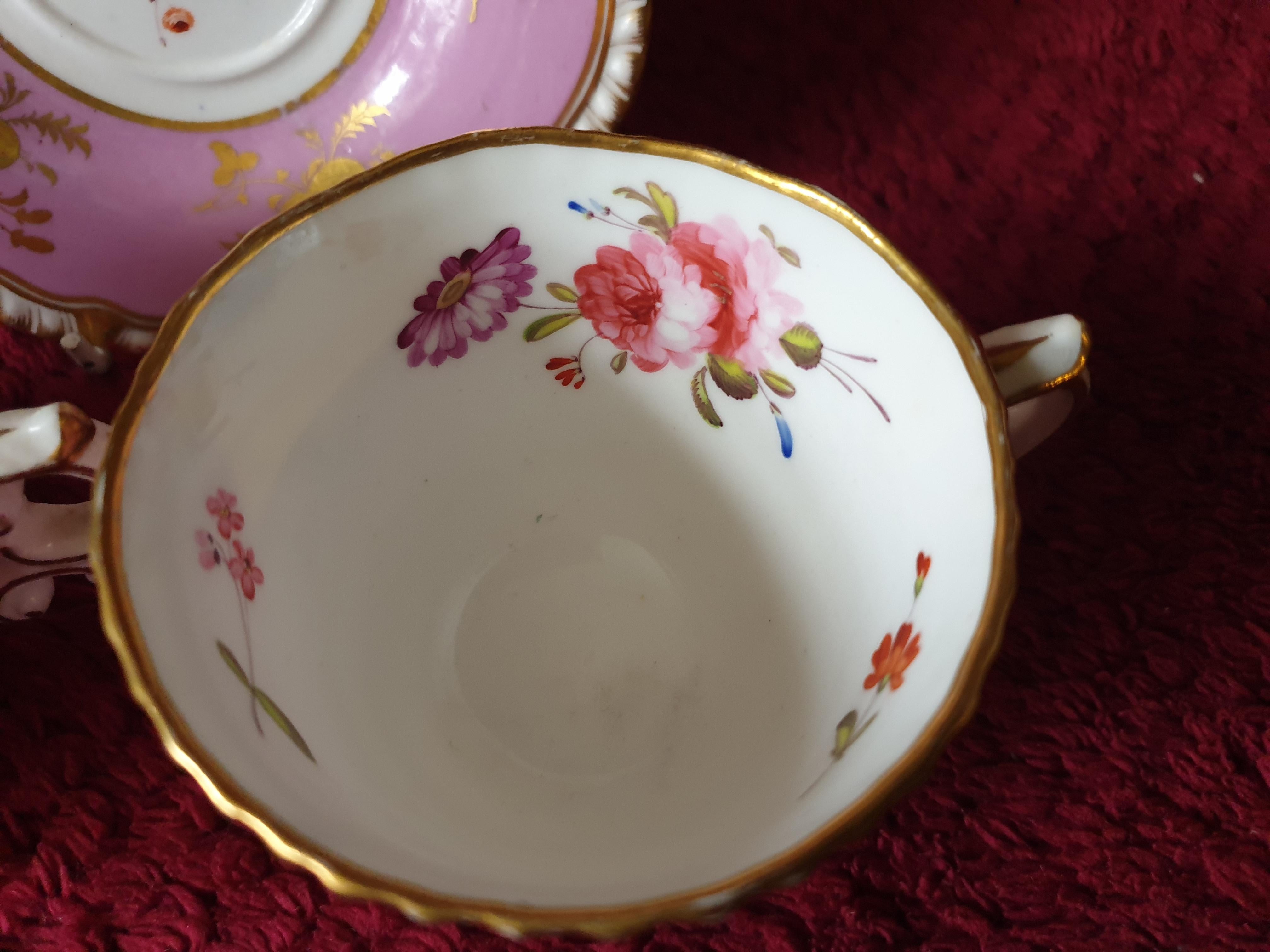 H&R Daniel First Gadroon Pink Handpainted Trio In Good Condition For Sale In London, GB