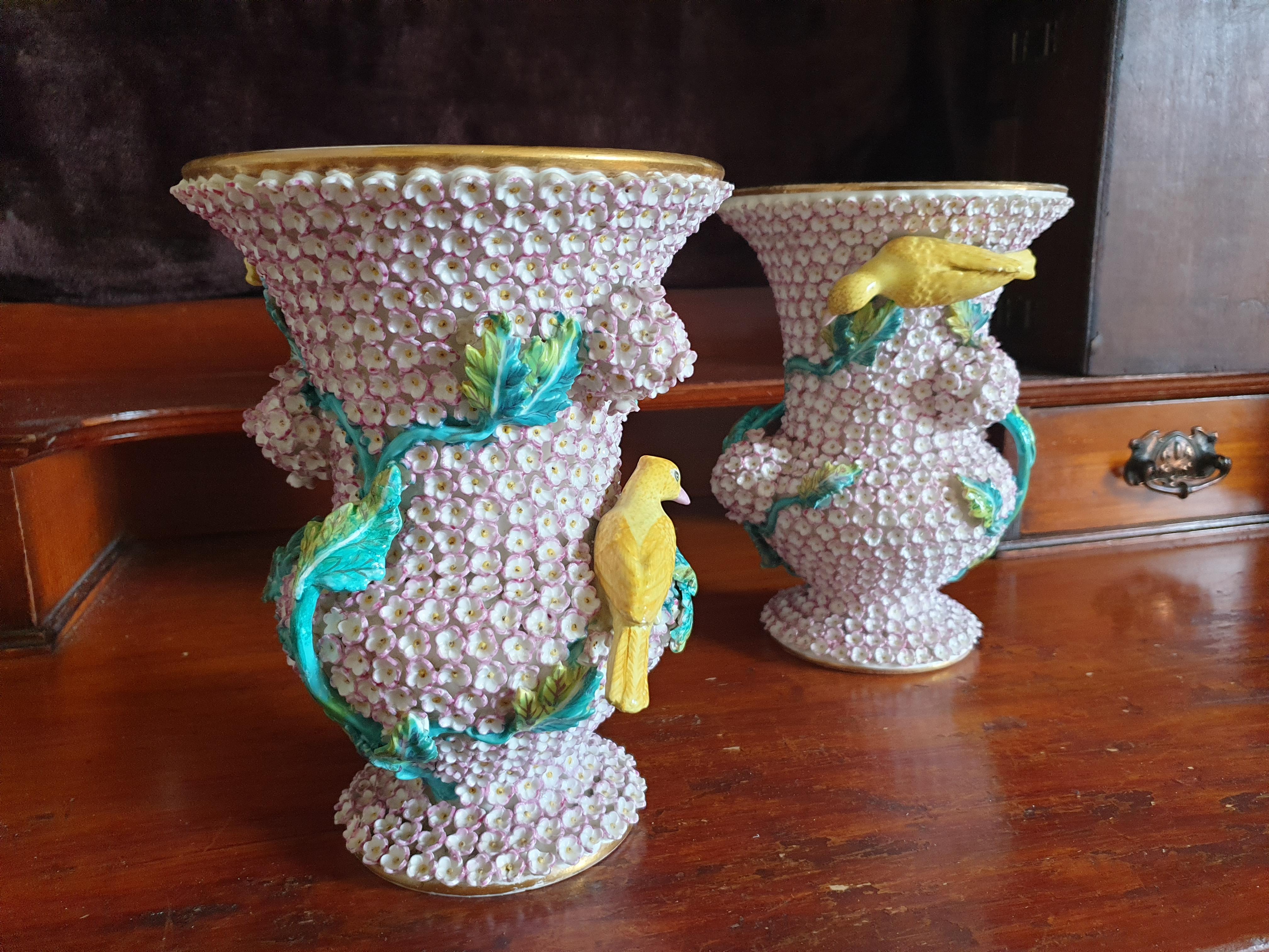H&R Daniel Pair of Pink Schneeballen Canaries Lidded Vases For Sale 6