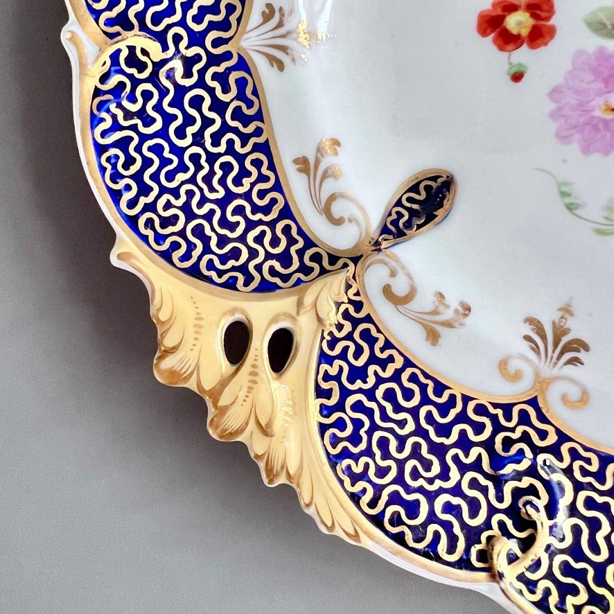 H&R Daniel plate, Pierced Queens Shape, Cobalt Blue Vermicelli, Flowers, ca 1842 In Good Condition For Sale In London, GB
