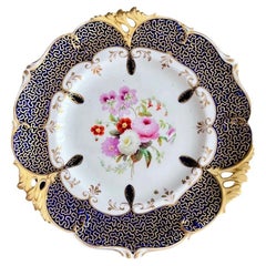 Assiette H&R Daniel percée en forme de reine, Vermicelli bleu cobalt, Fleurs, vers 1842