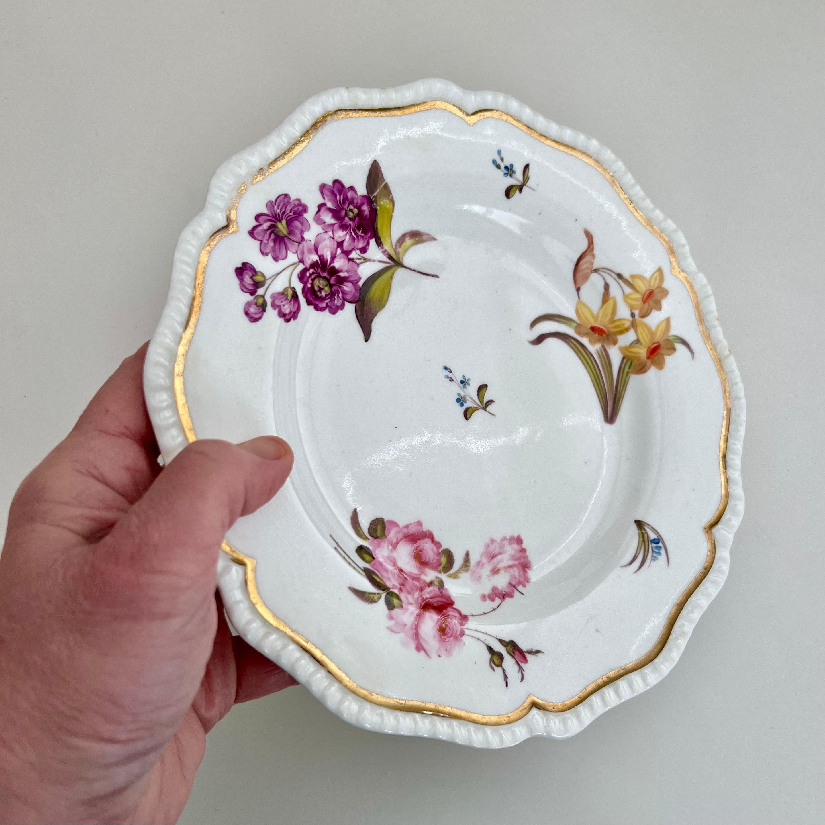 English H&R Daniel Porcelain Plate, White, Floral Patt. 3998 Gadrooned, Regency Ca 1824