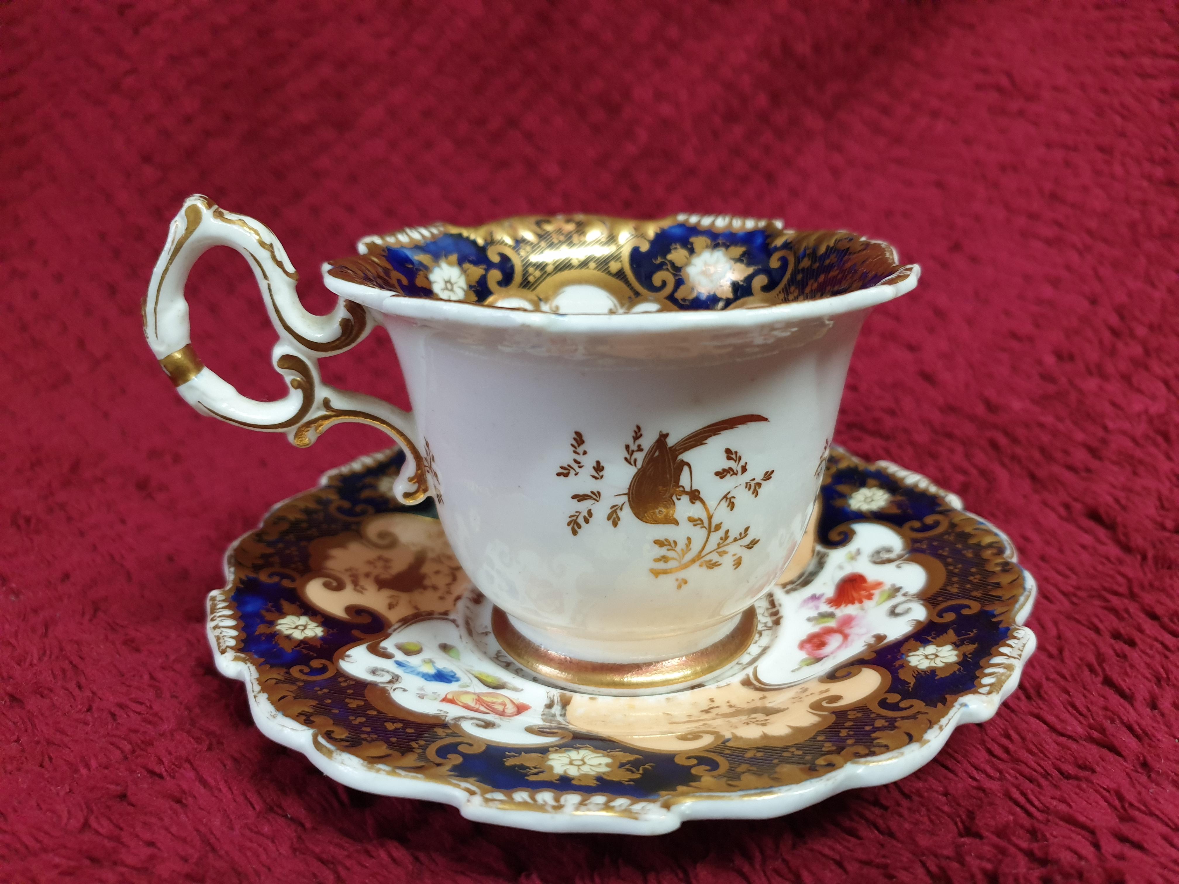 Early 19th Century H&R Daniel Shrewsbury Shape Cup & Saucer For Sale