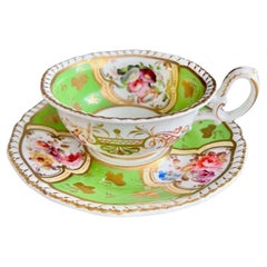 Tasse à thé H&R Daniel, vert avec panneaux floraux Patt. 4115, néo-rococo ca 1826