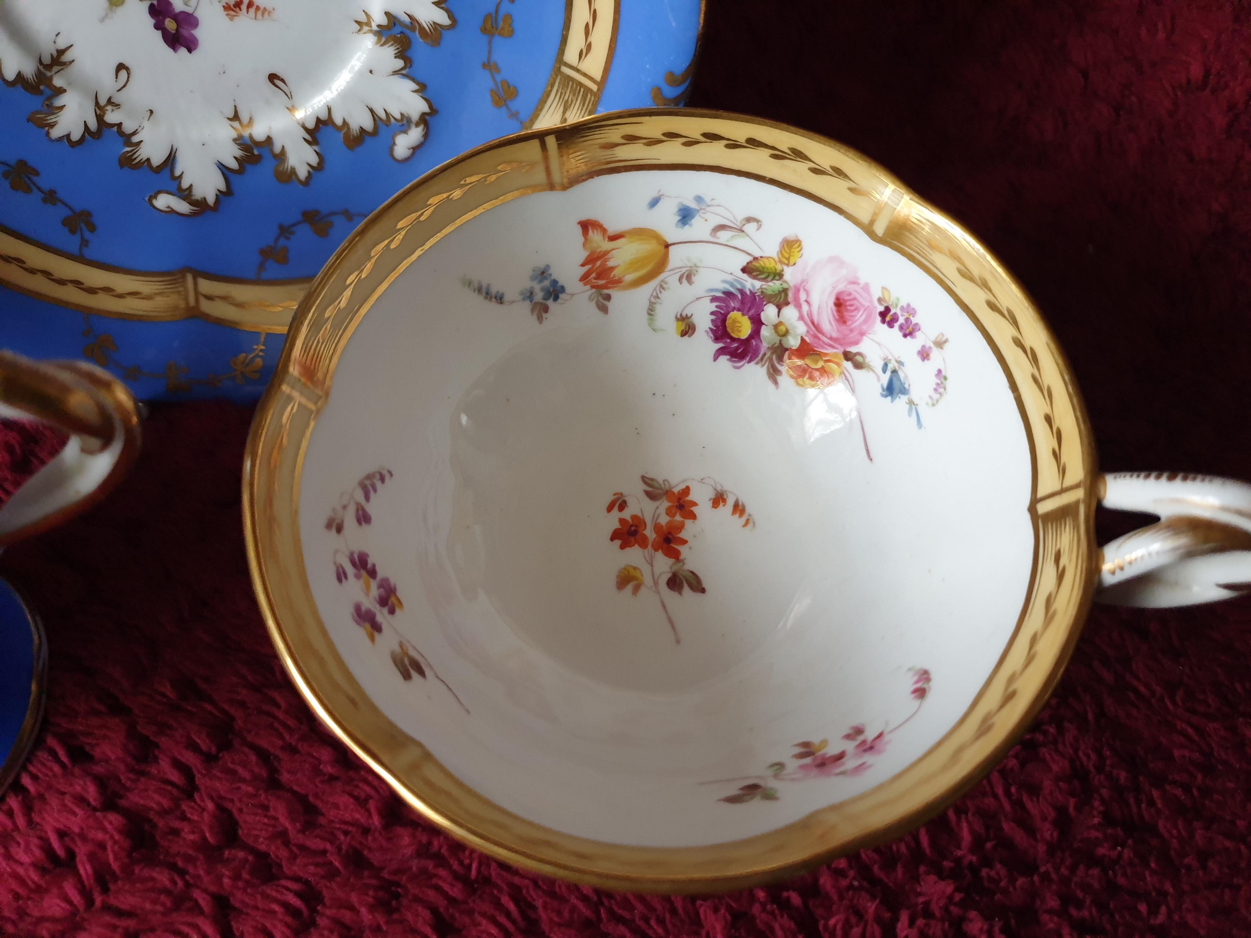 H&R Daniel Twisted Handle Footed Trio For Sale 7