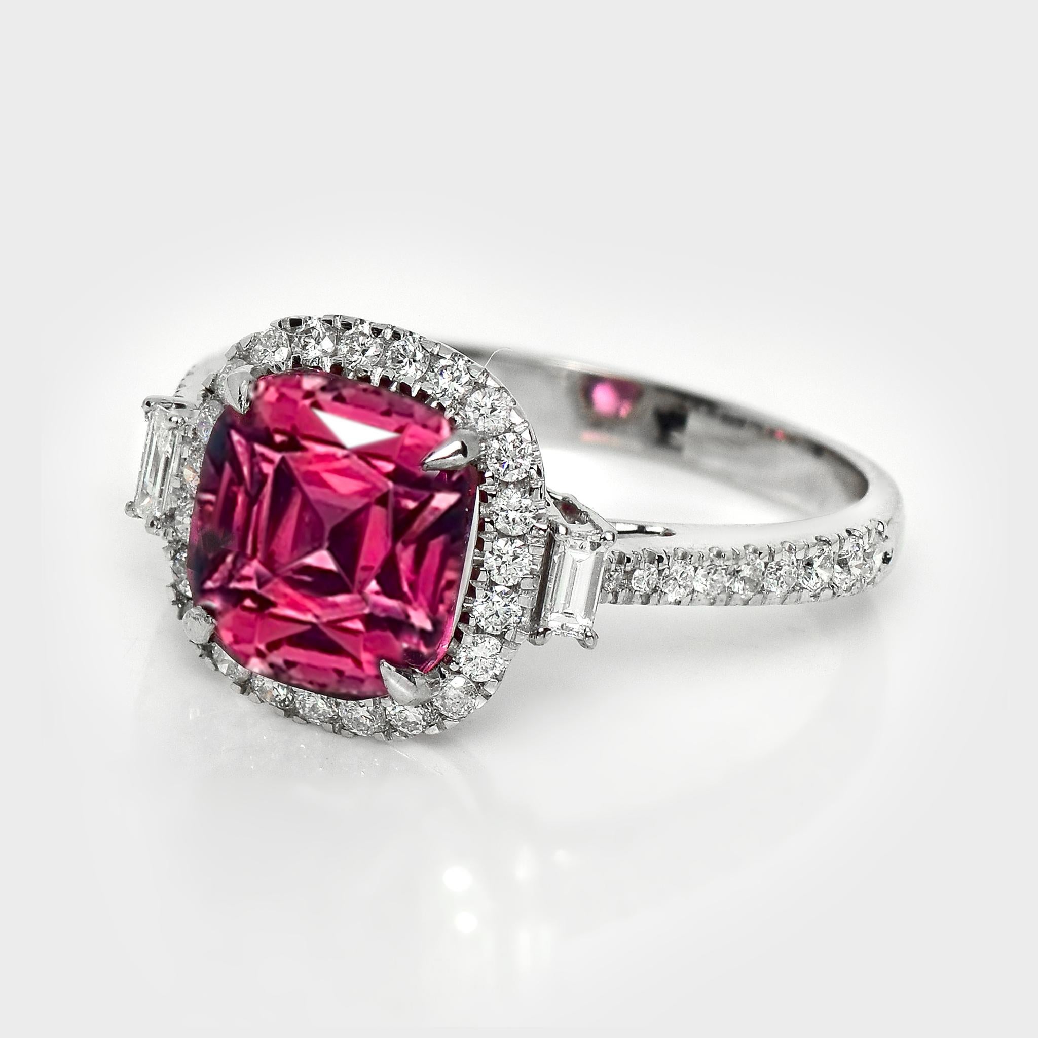 HRD 14K 3,15 ct  Anillo de Compromiso Antiguo con Diamantes Rubelita Roja Natural Art Decó en venta