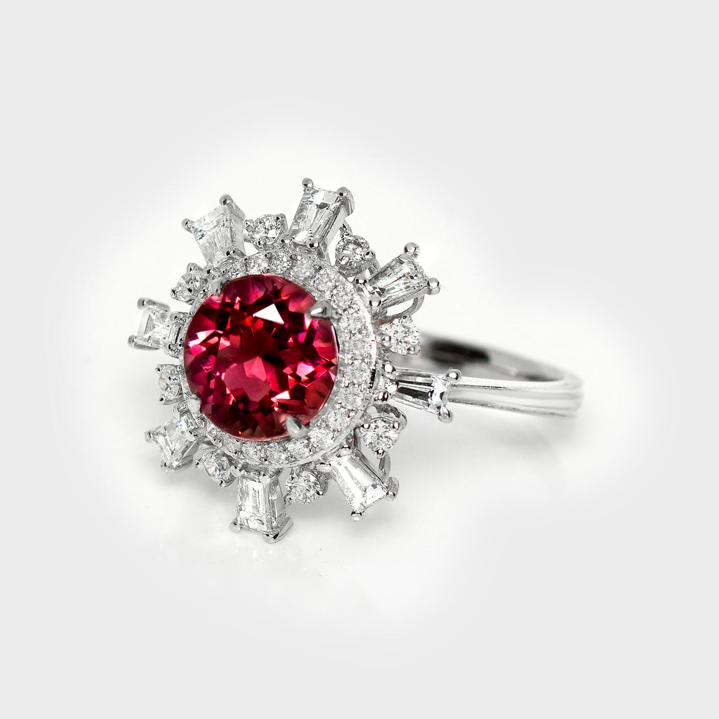 Art Déco HRD 14K 3,20 ct  Anello di fidanzamento antico con diamanti rossi Nature Rubellite in vendita