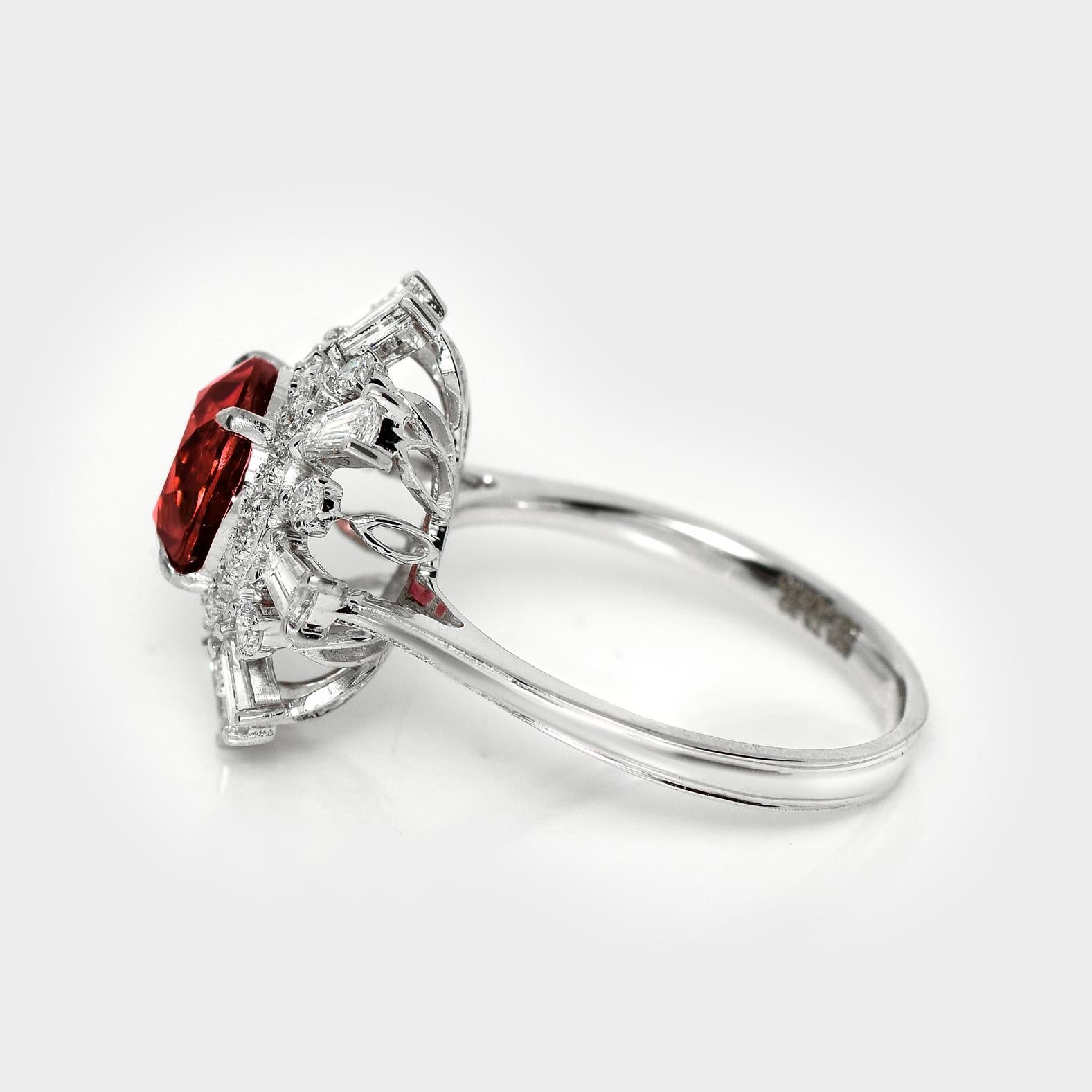 Donna HRD 14K 3,20 ct  Anello di fidanzamento antico con diamanti rossi Nature Rubellite in vendita