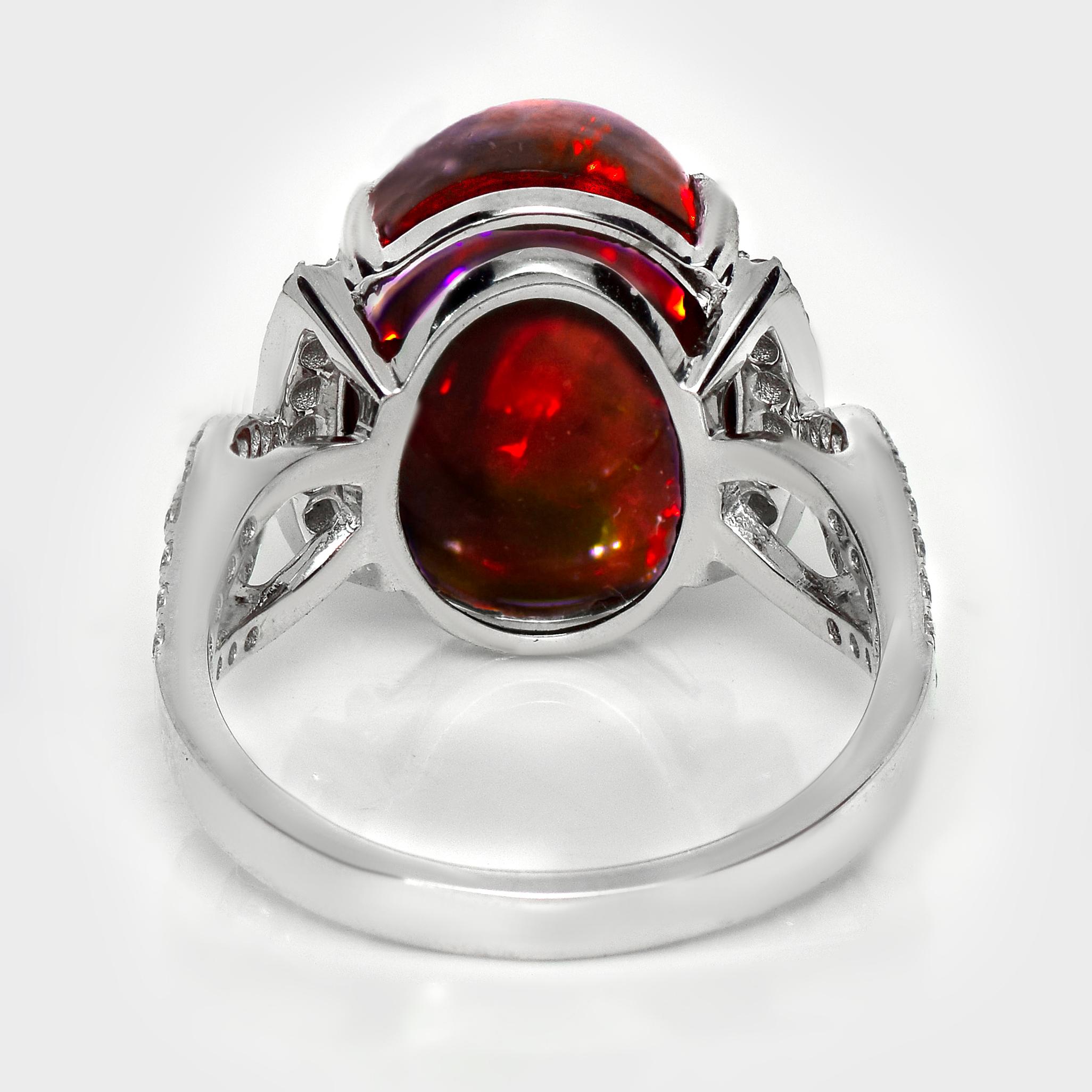 HRD 14K 5,85 ct  Natürliche Farben spielender schwarzer Opal-Diamanten-Cocktailring im Angebot 1